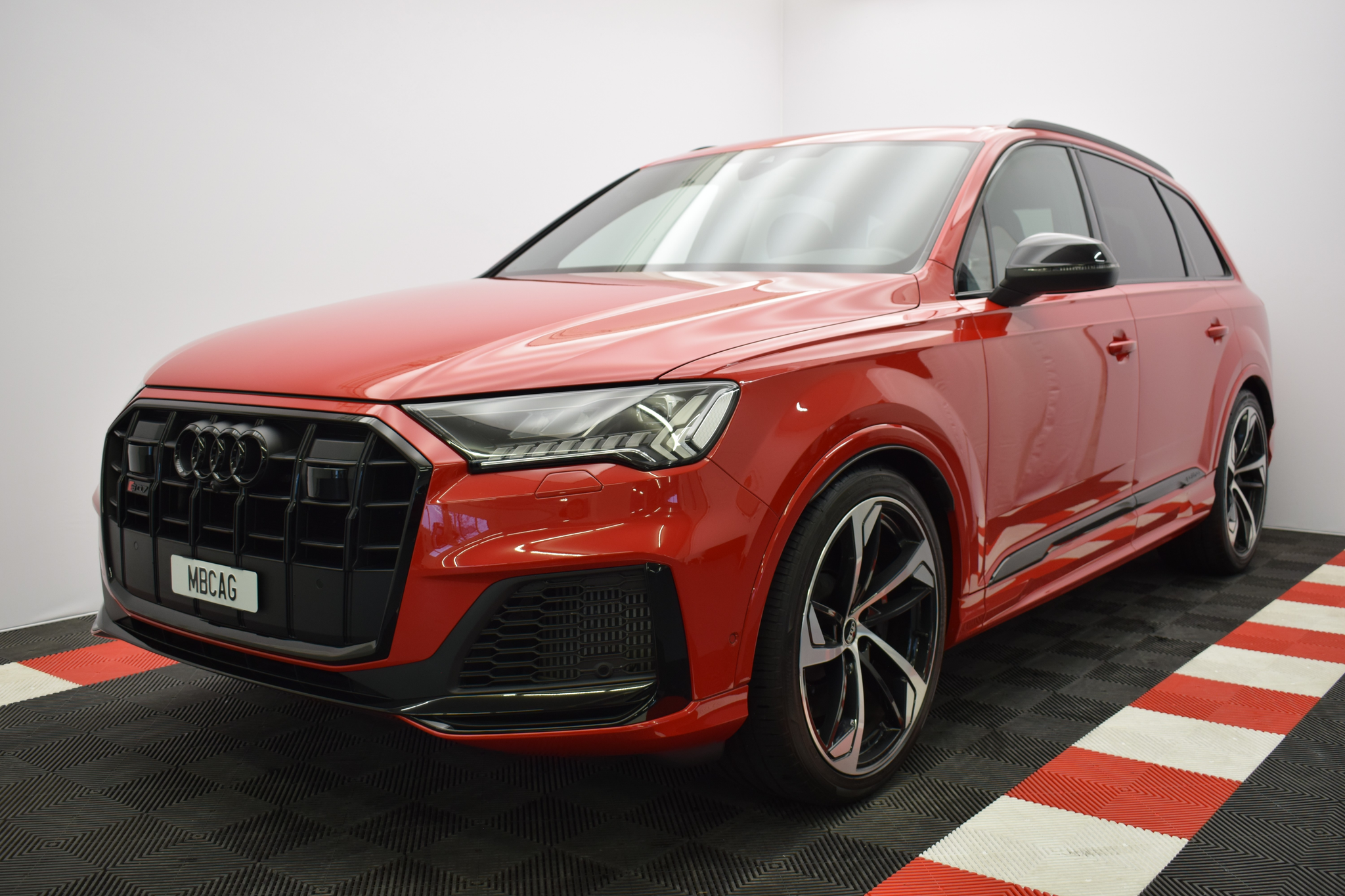 listing desktop thumbnail image 0