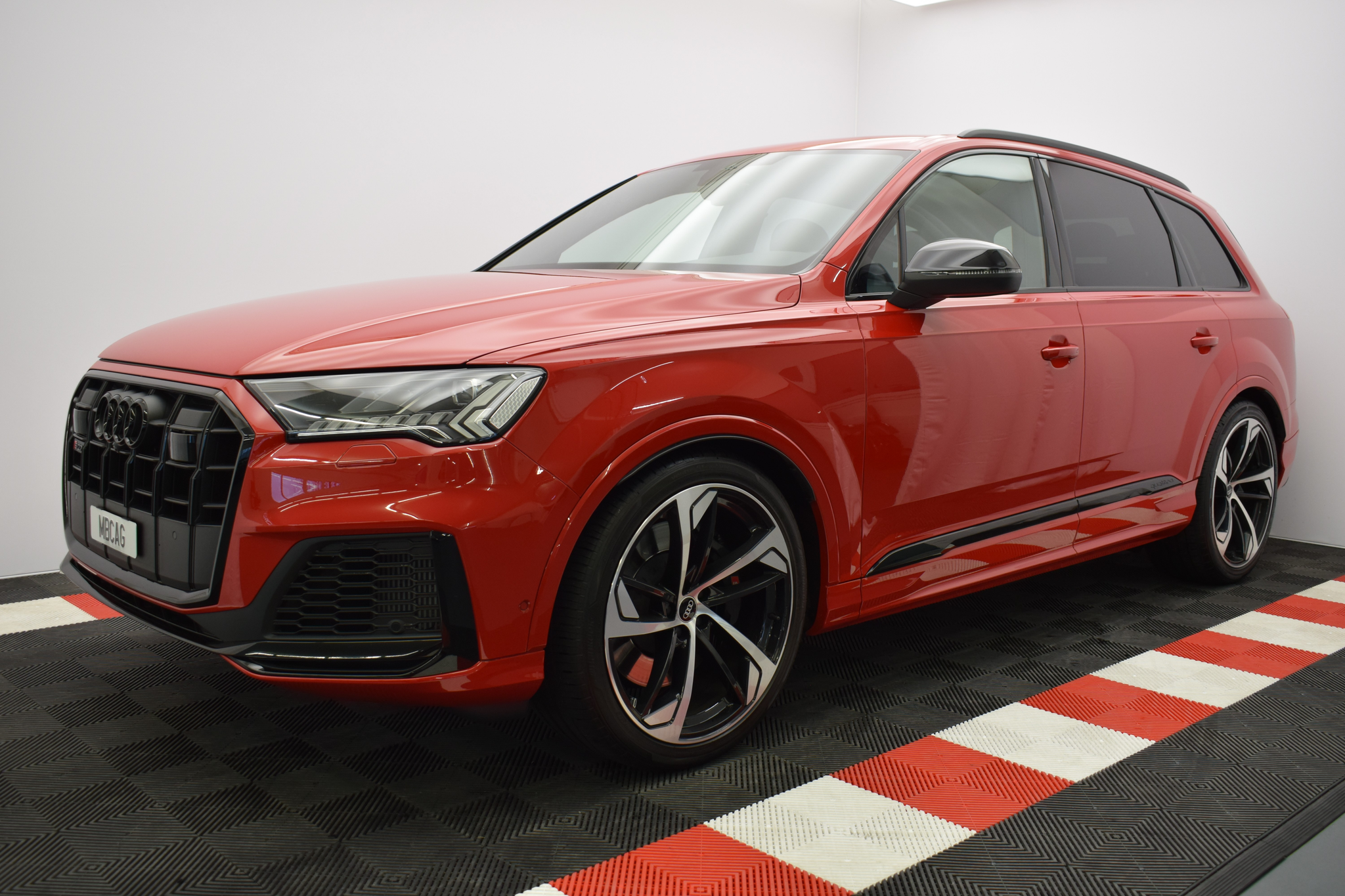 listing desktop thumbnail image 4