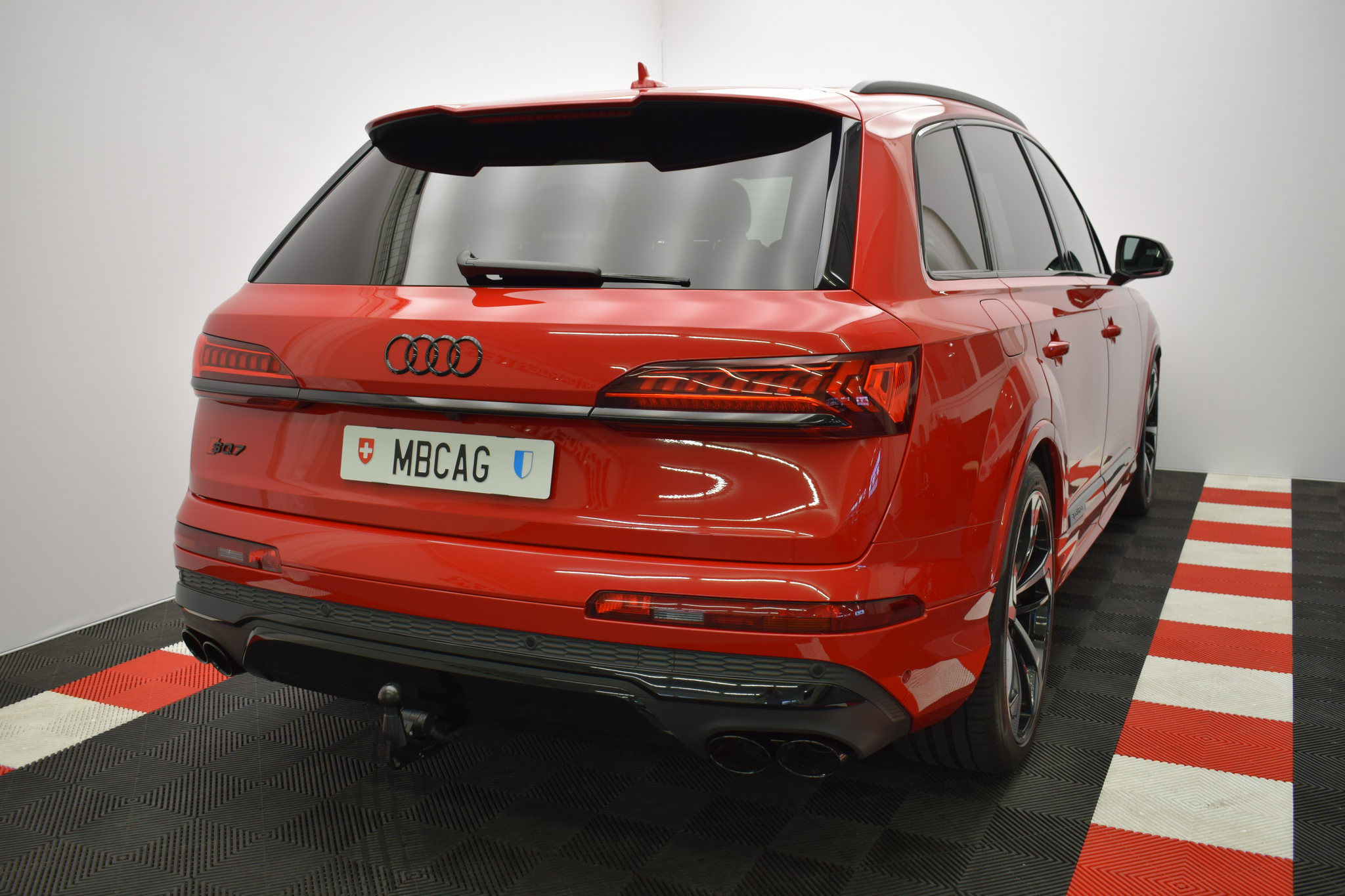 listing desktop thumbnail image 10