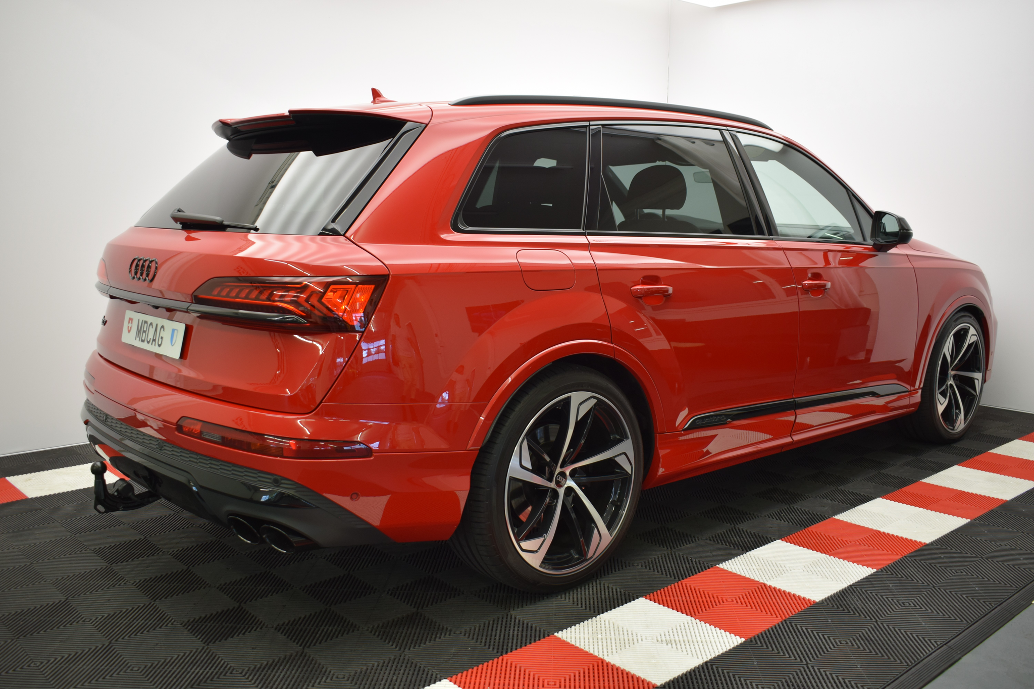 listing desktop thumbnail image 12