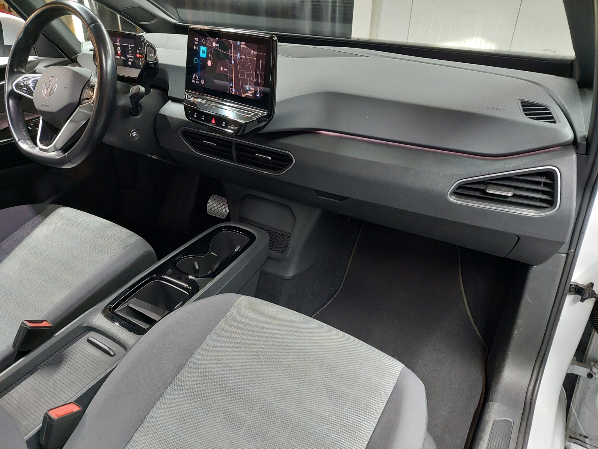 listing desktop thumbnail image 9