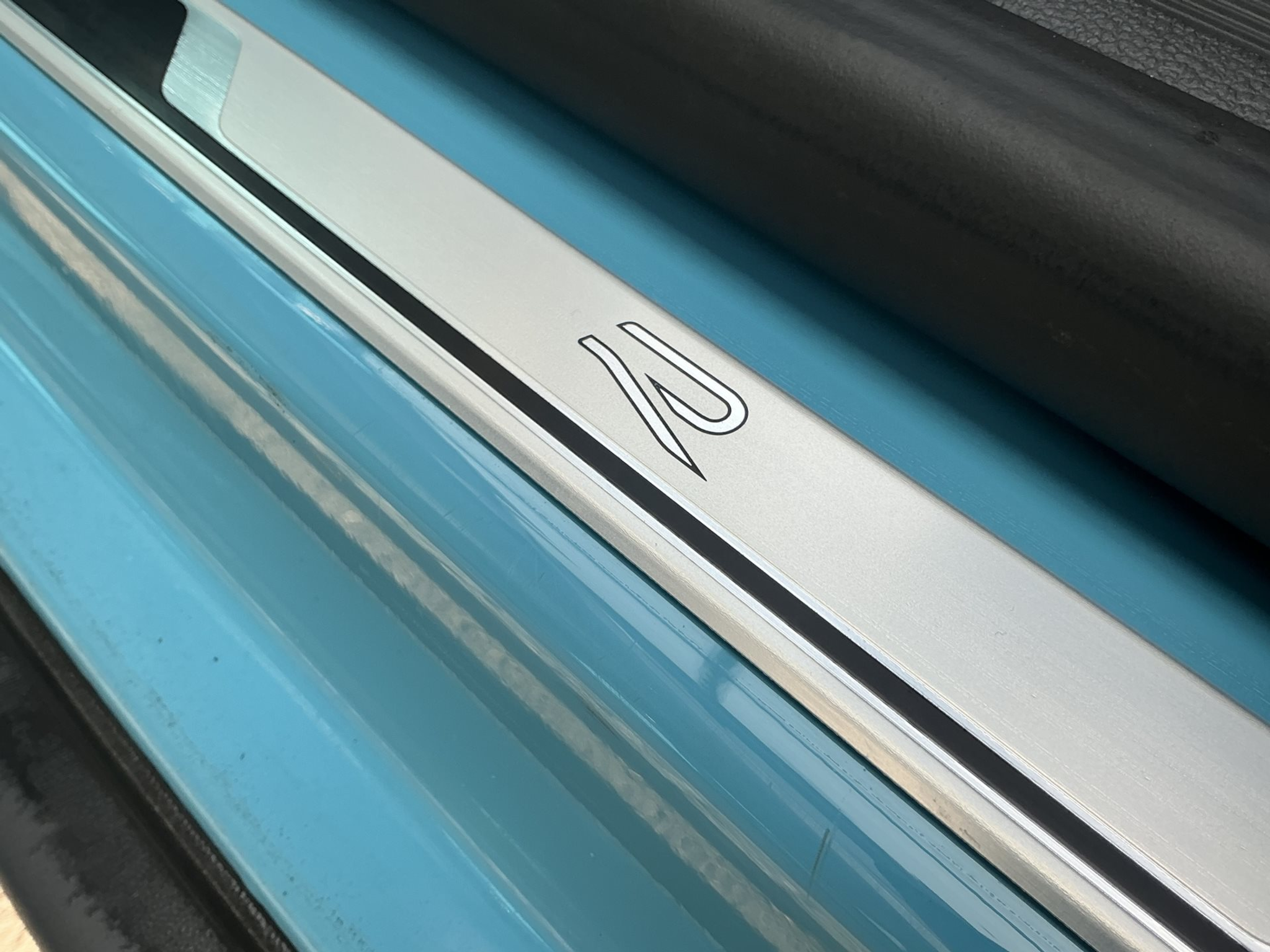 listing desktop thumbnail image 25