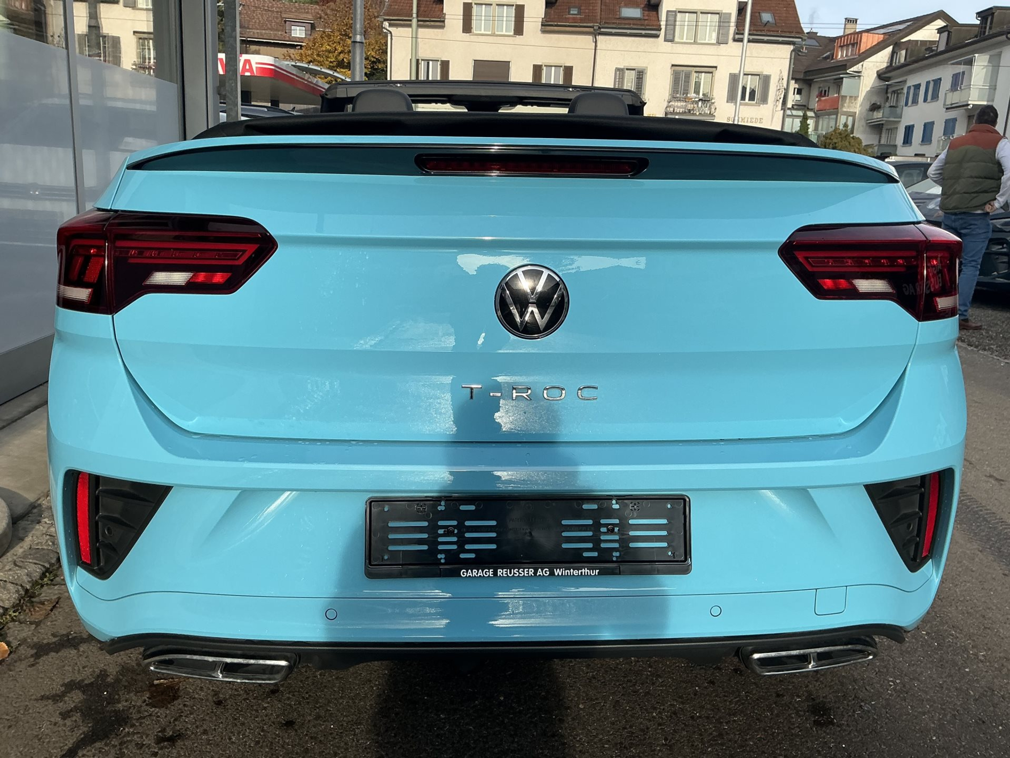 listing desktop thumbnail image 4