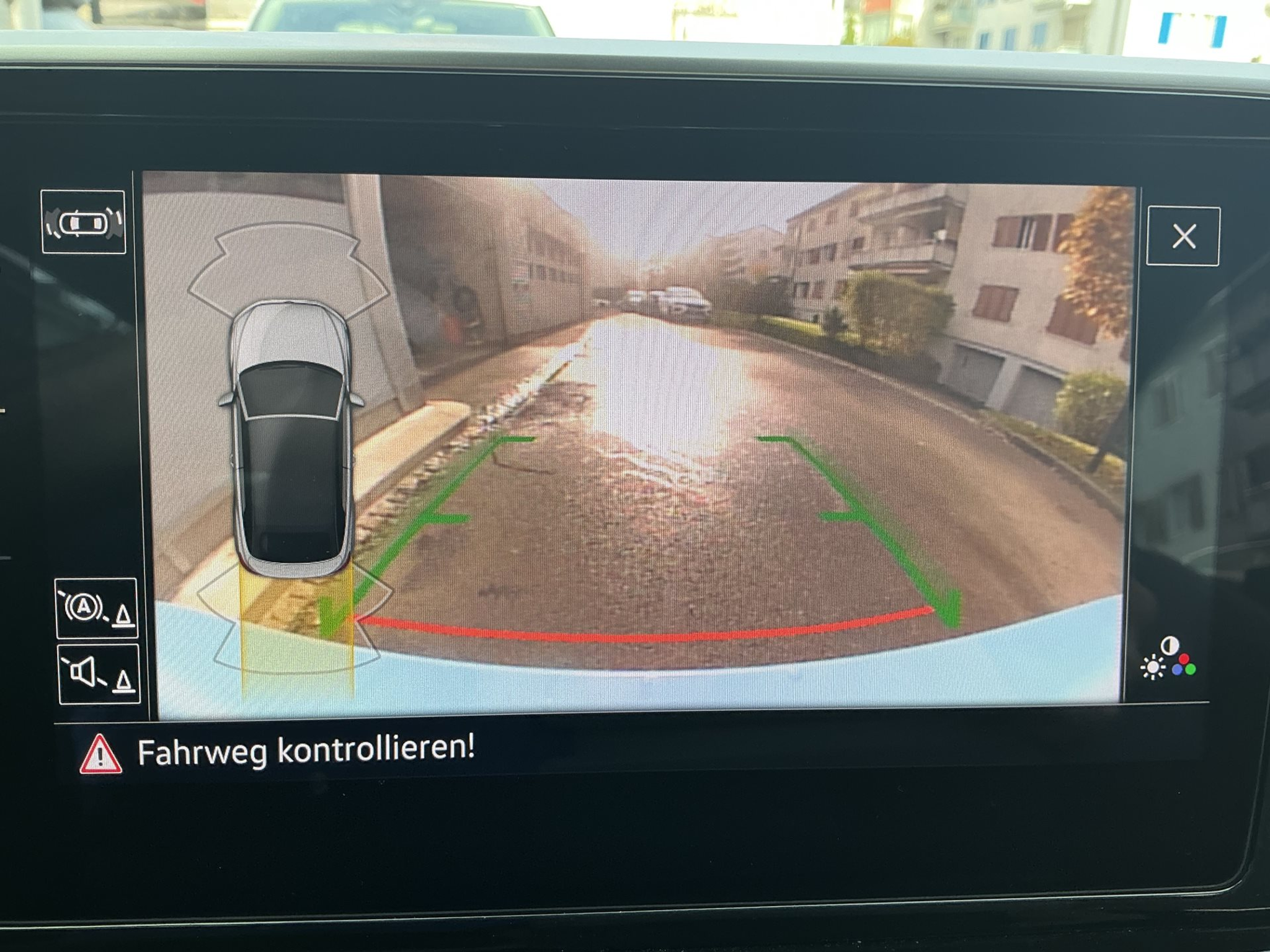 listing desktop thumbnail image 15