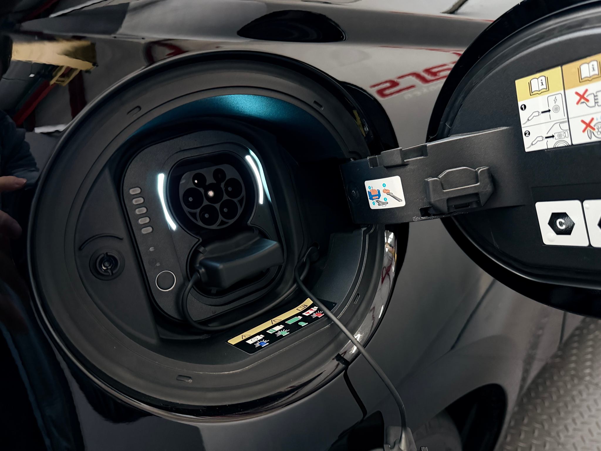 listing desktop thumbnail image 16