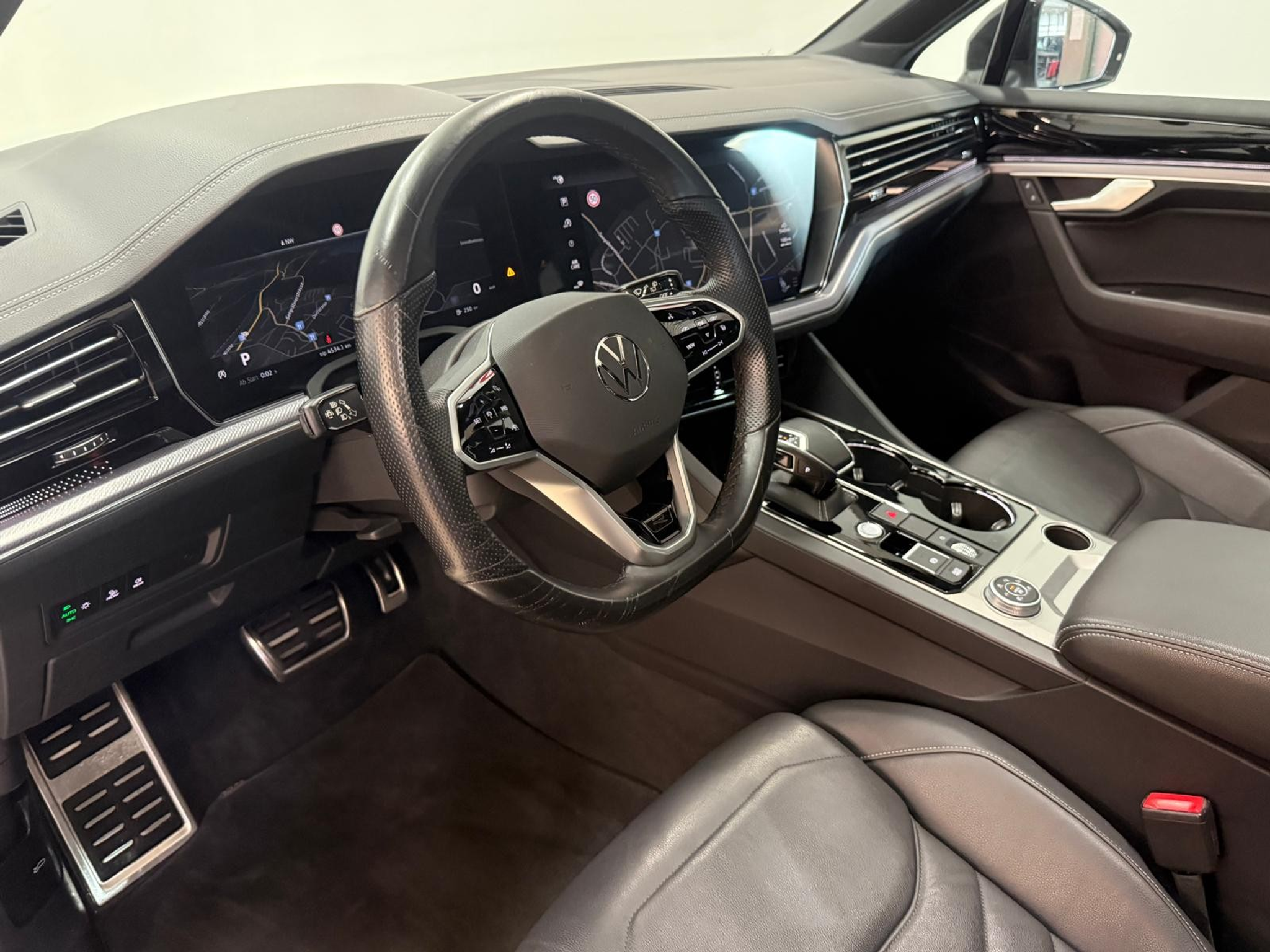 listing desktop thumbnail image 5