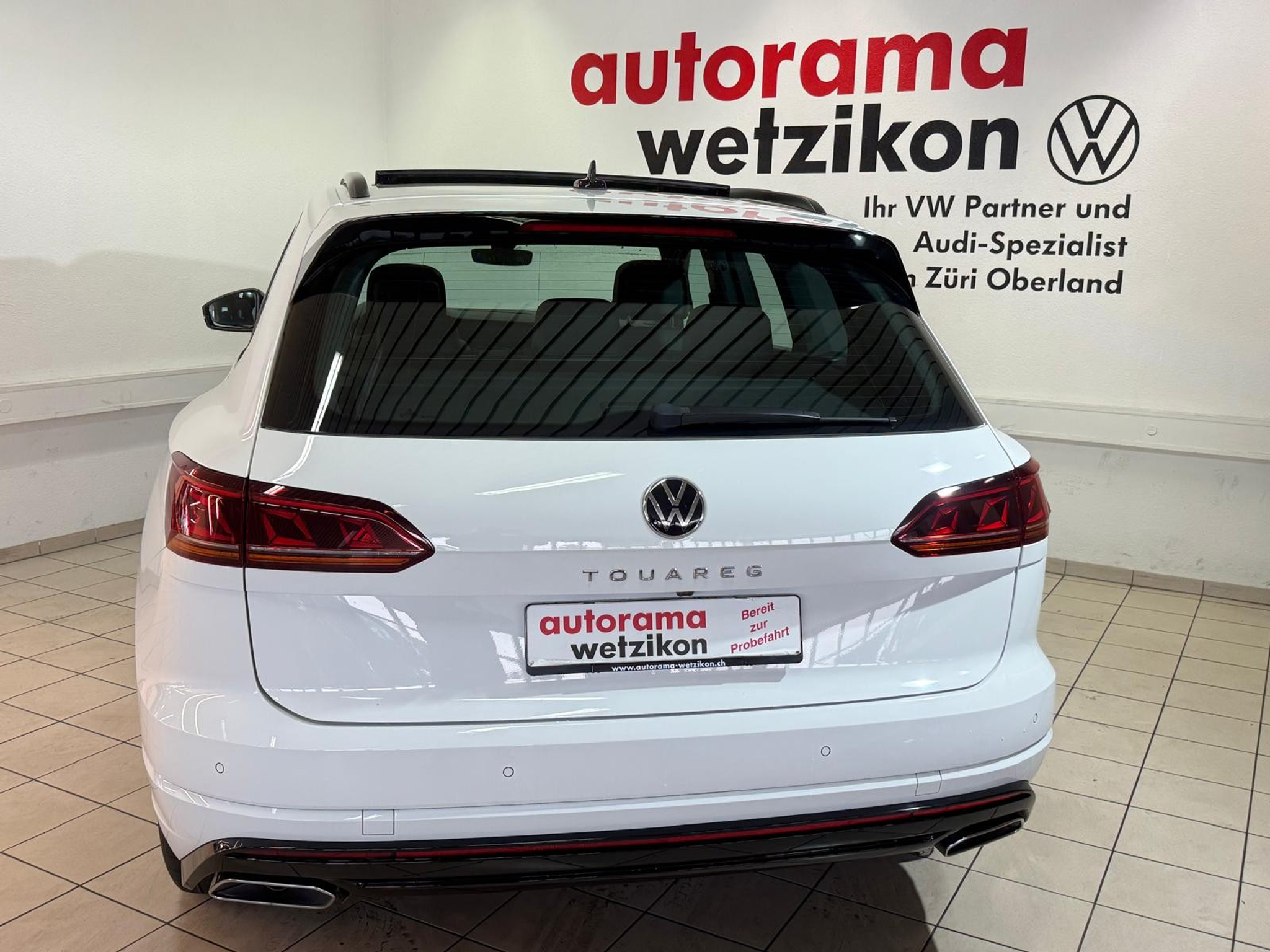 listing desktop thumbnail image 3