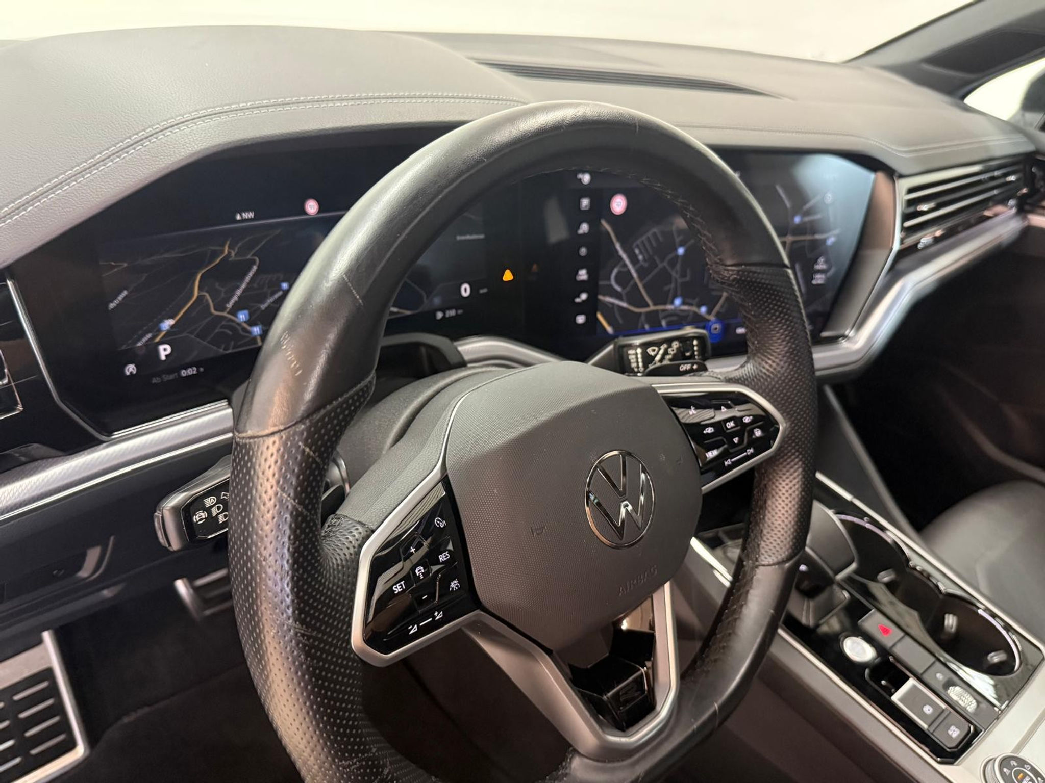 listing desktop thumbnail image 7