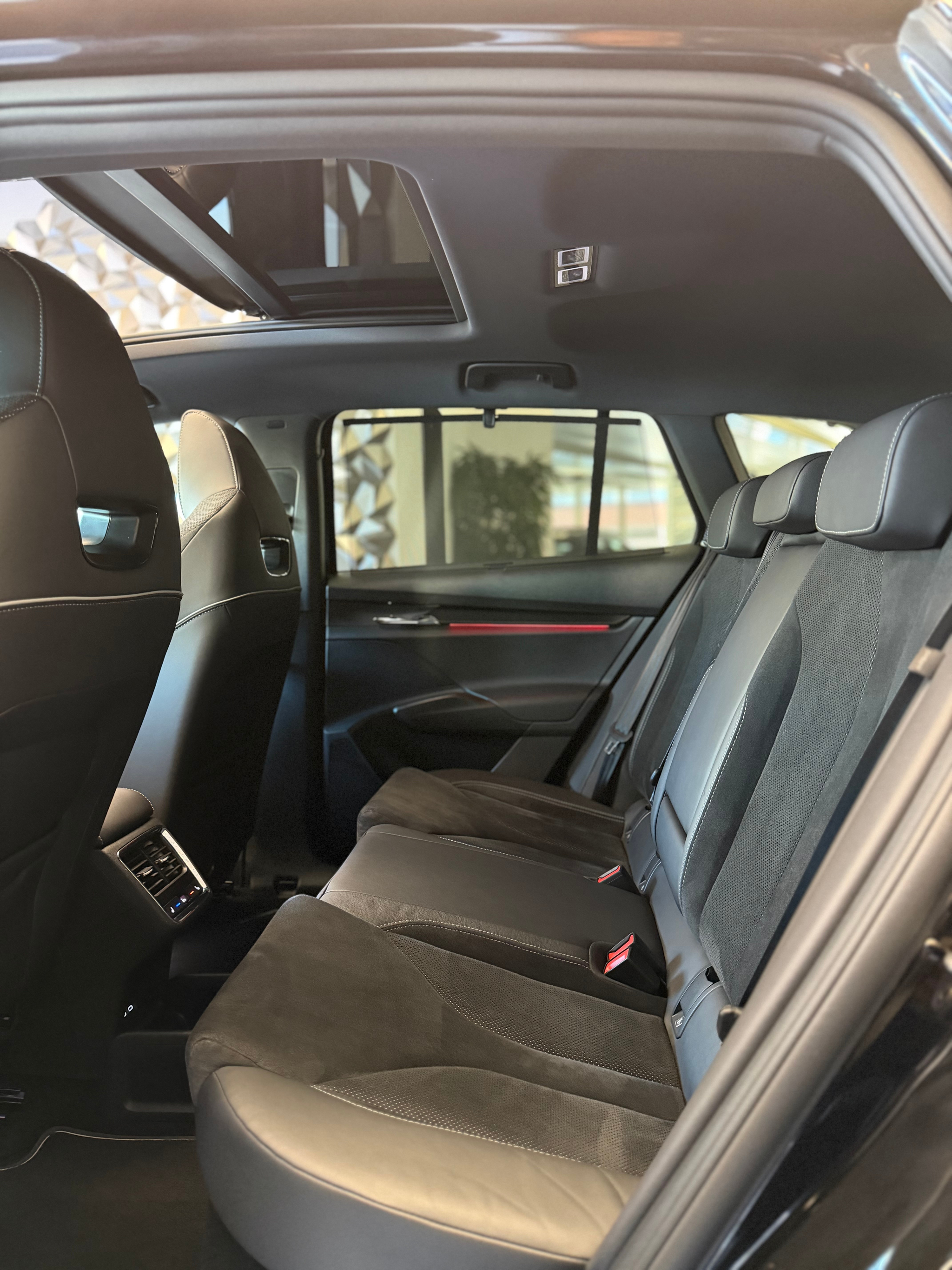 listing desktop thumbnail image 10