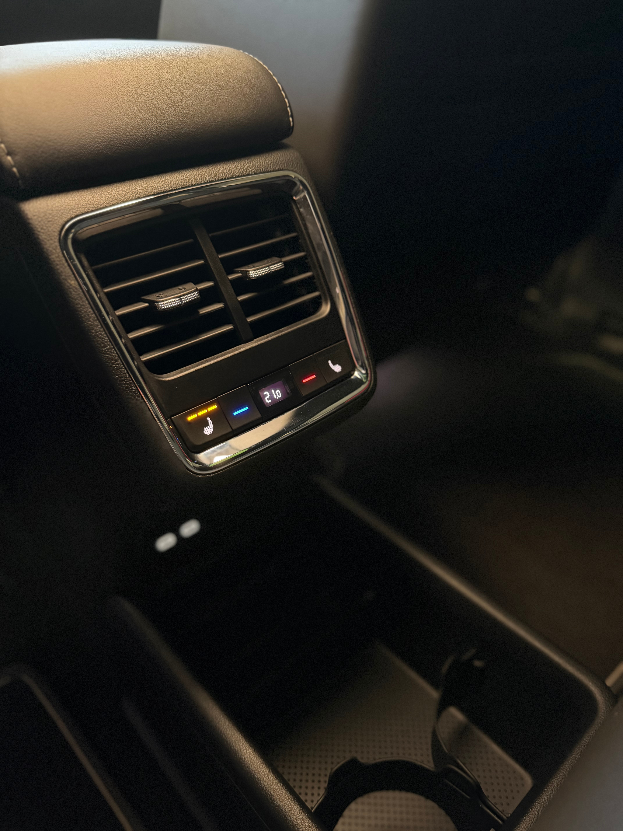 listing desktop thumbnail image 27