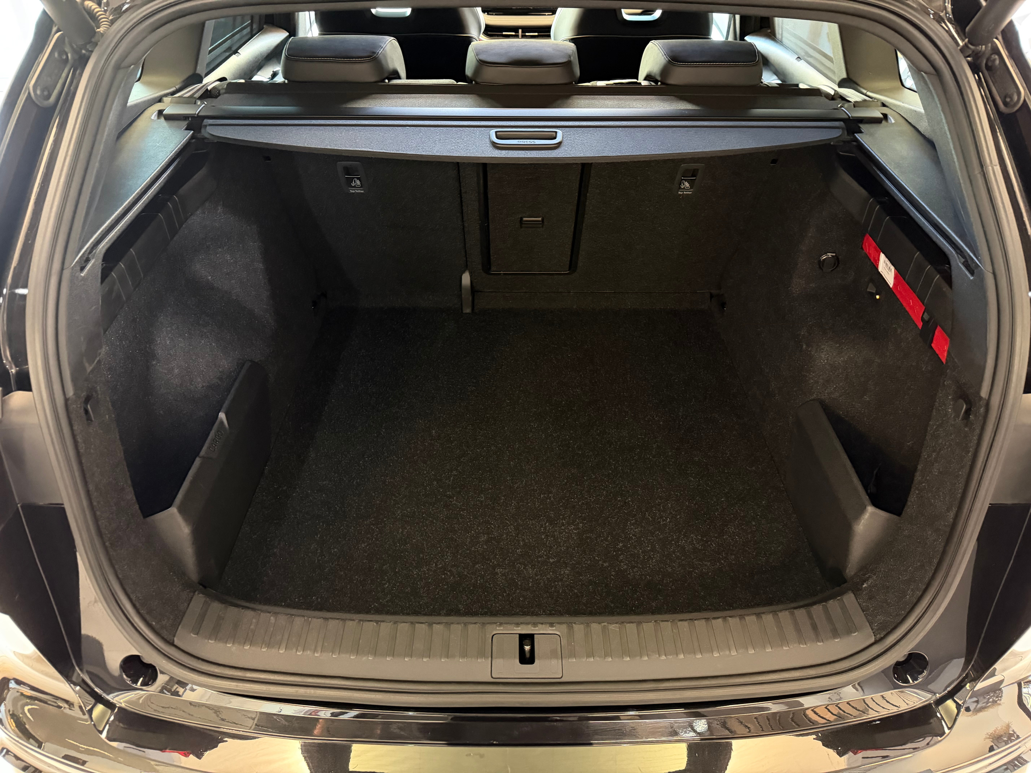 listing desktop thumbnail image 12