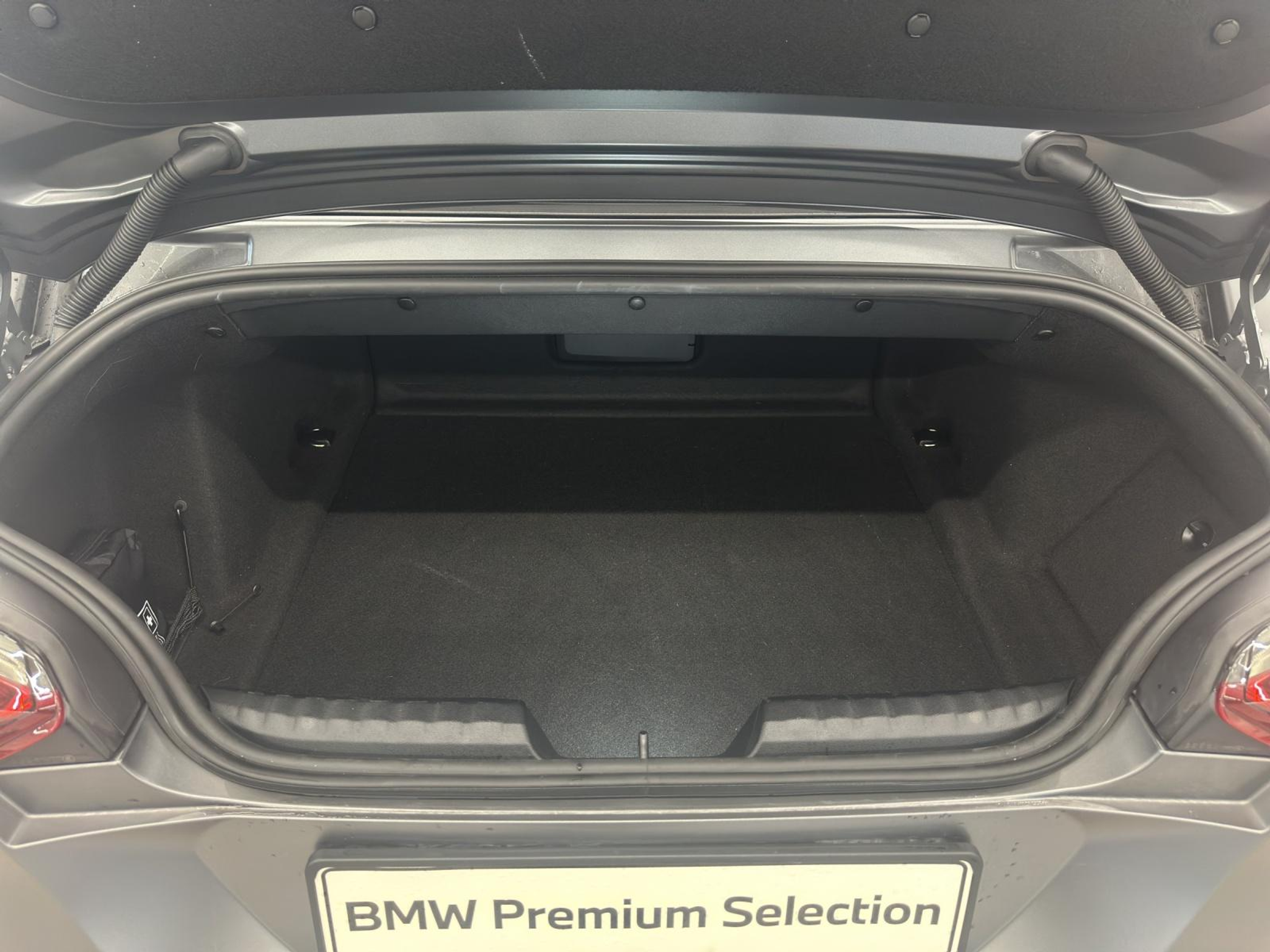 listing desktop thumbnail image 17