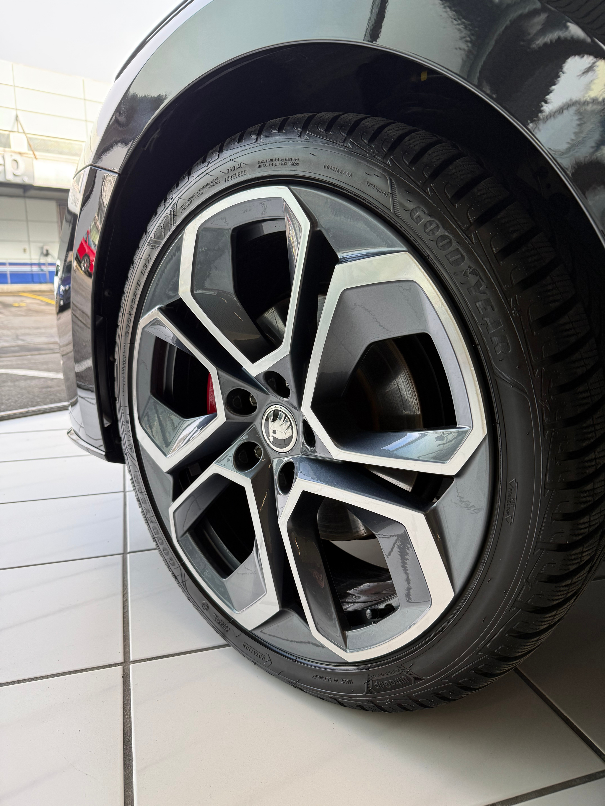 listing desktop thumbnail image 22