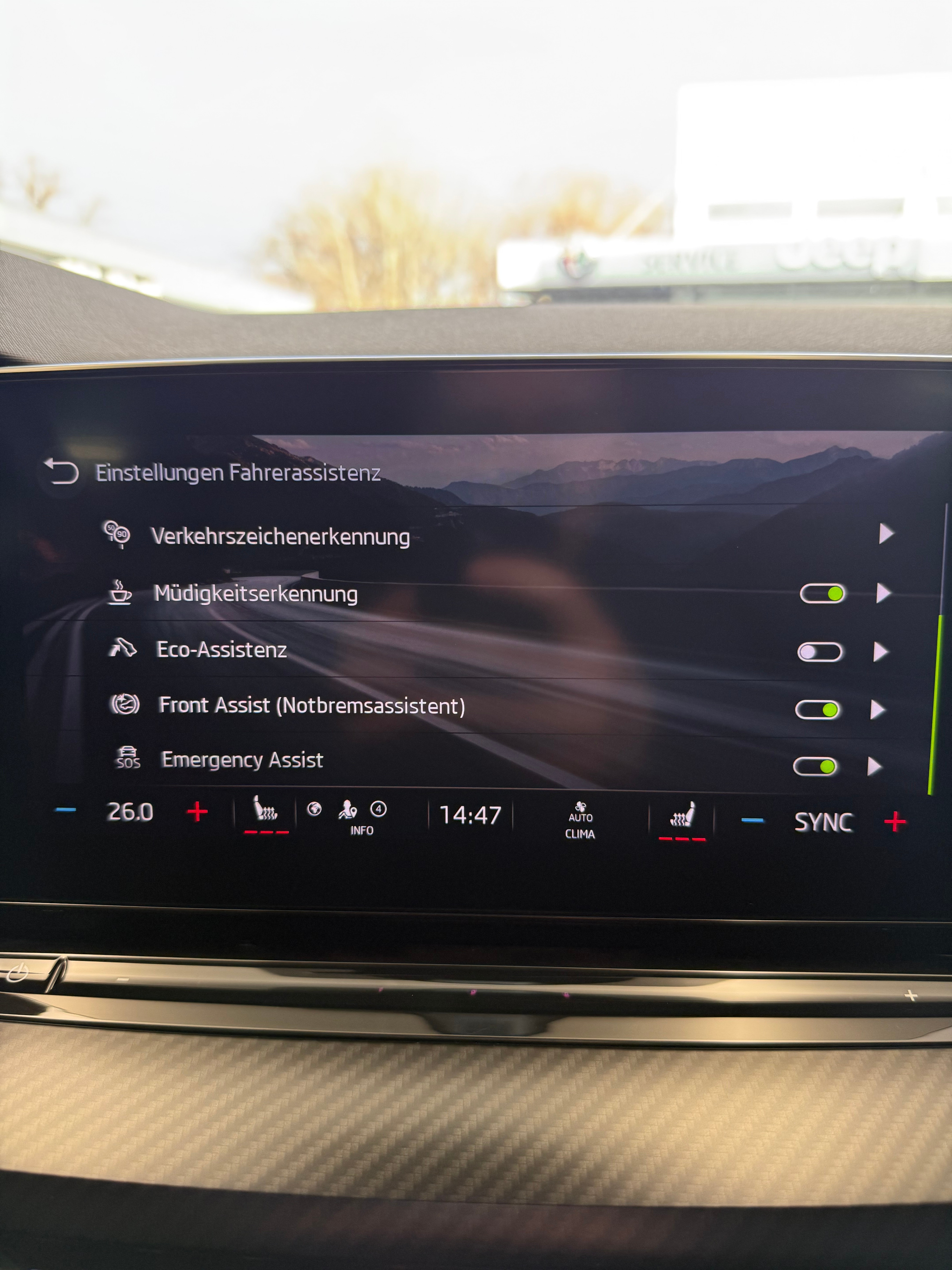 listing desktop thumbnail image 17