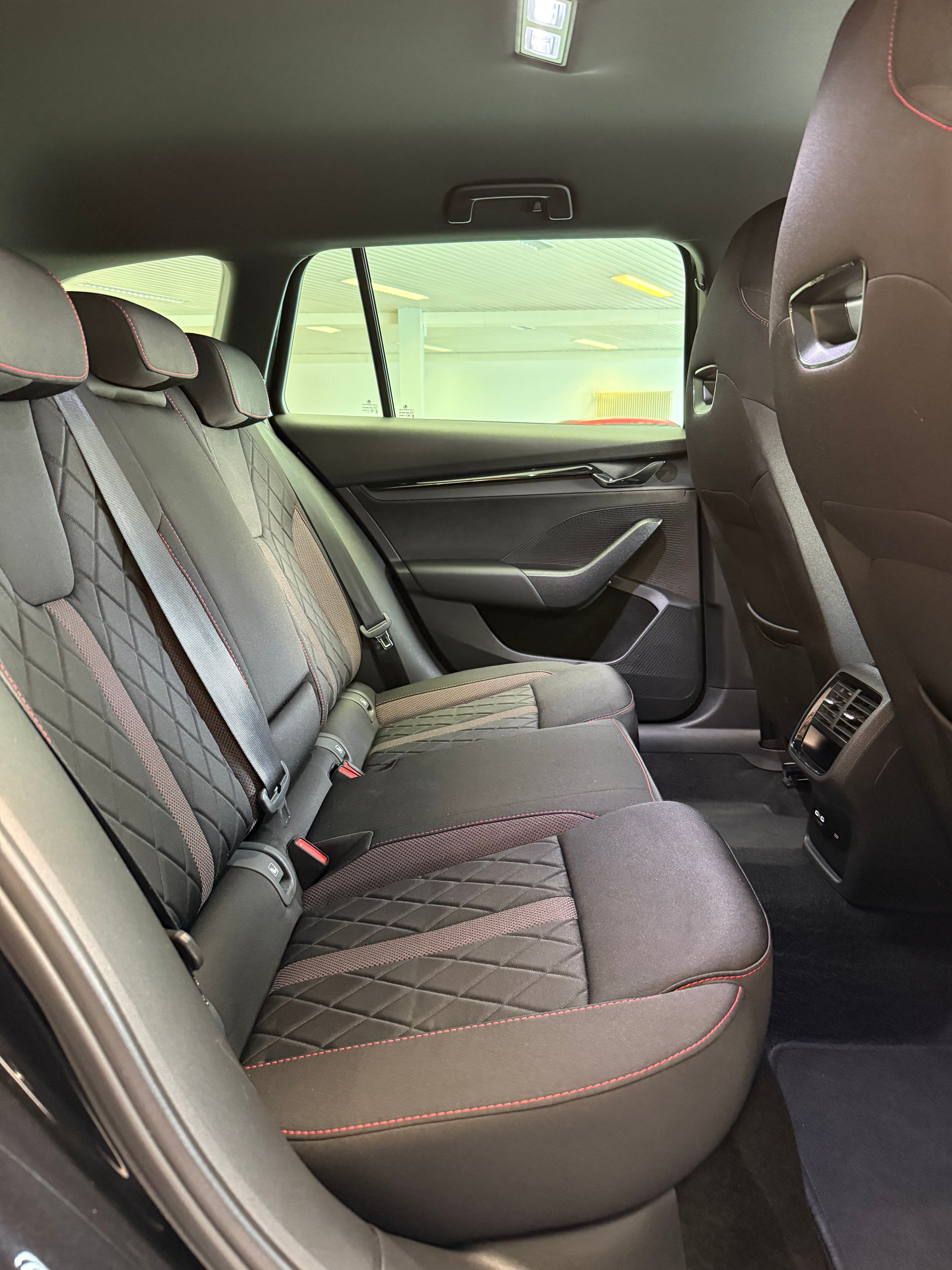 listing desktop thumbnail image 10