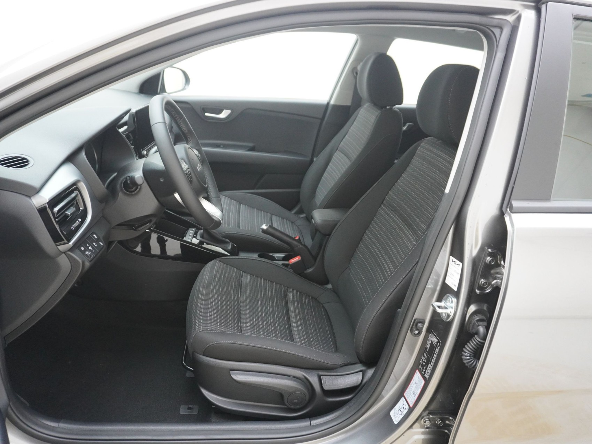 listing desktop thumbnail image 11