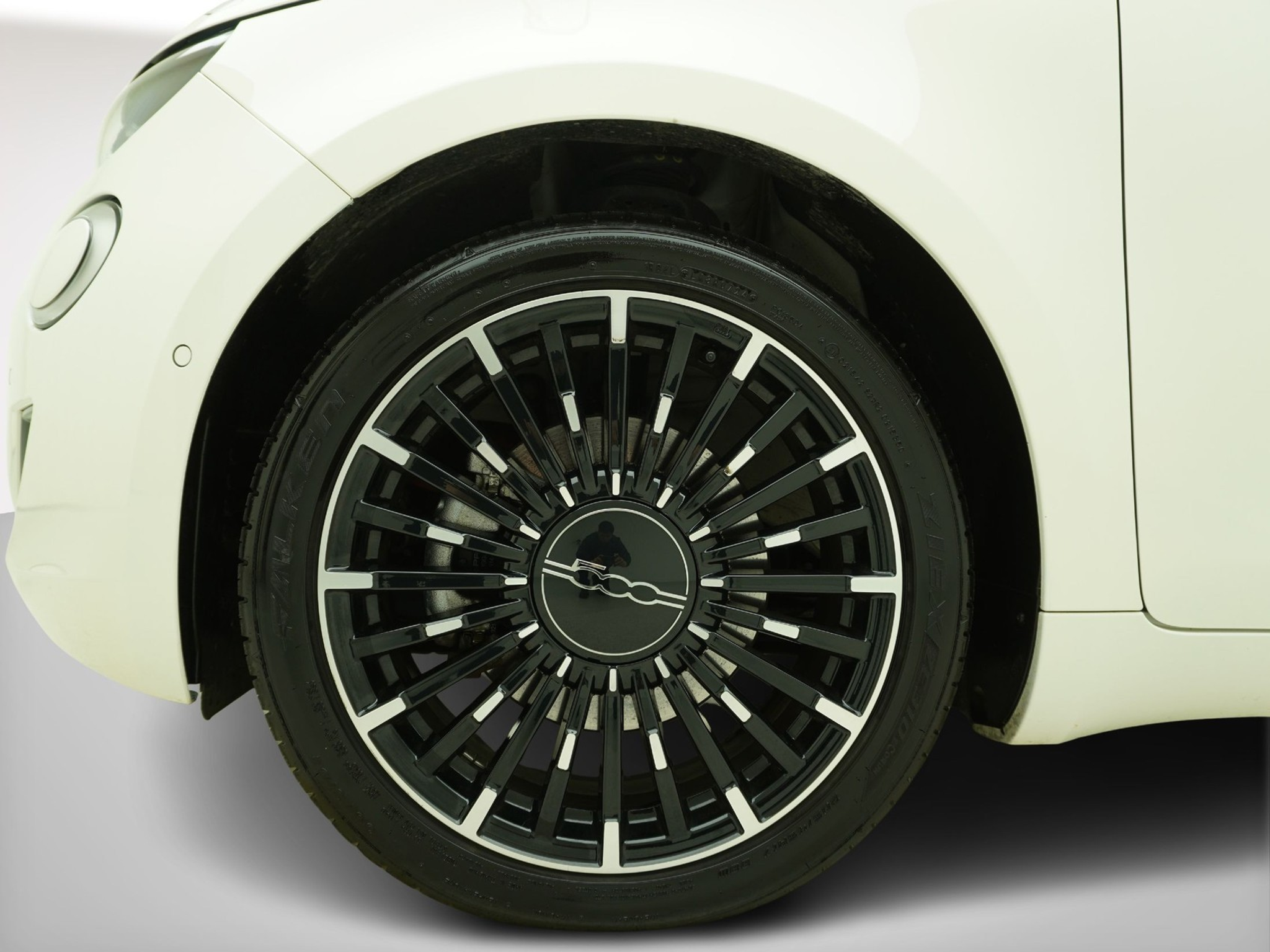 listing desktop thumbnail image 6