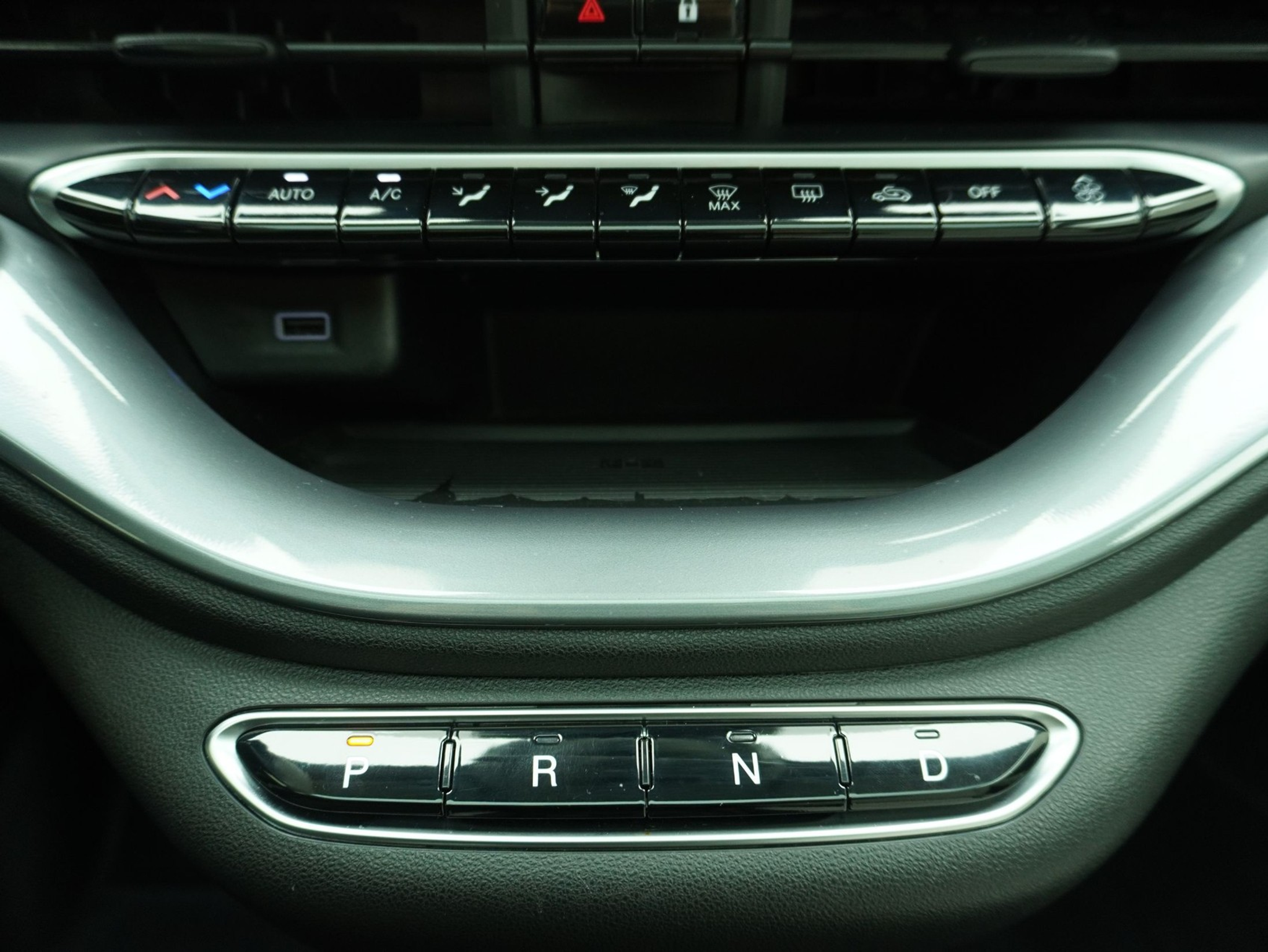 listing desktop thumbnail image 13