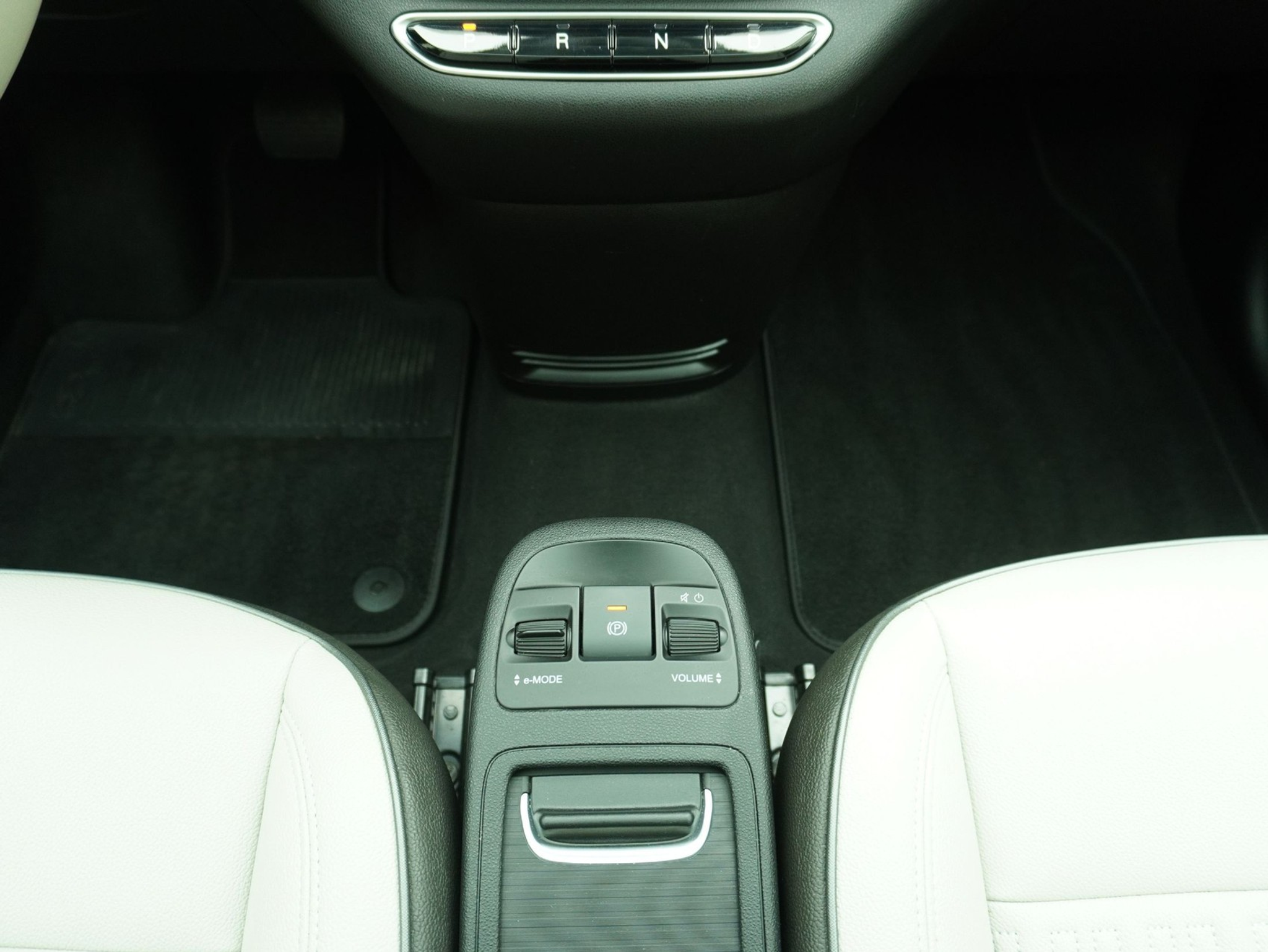 listing desktop thumbnail image 14