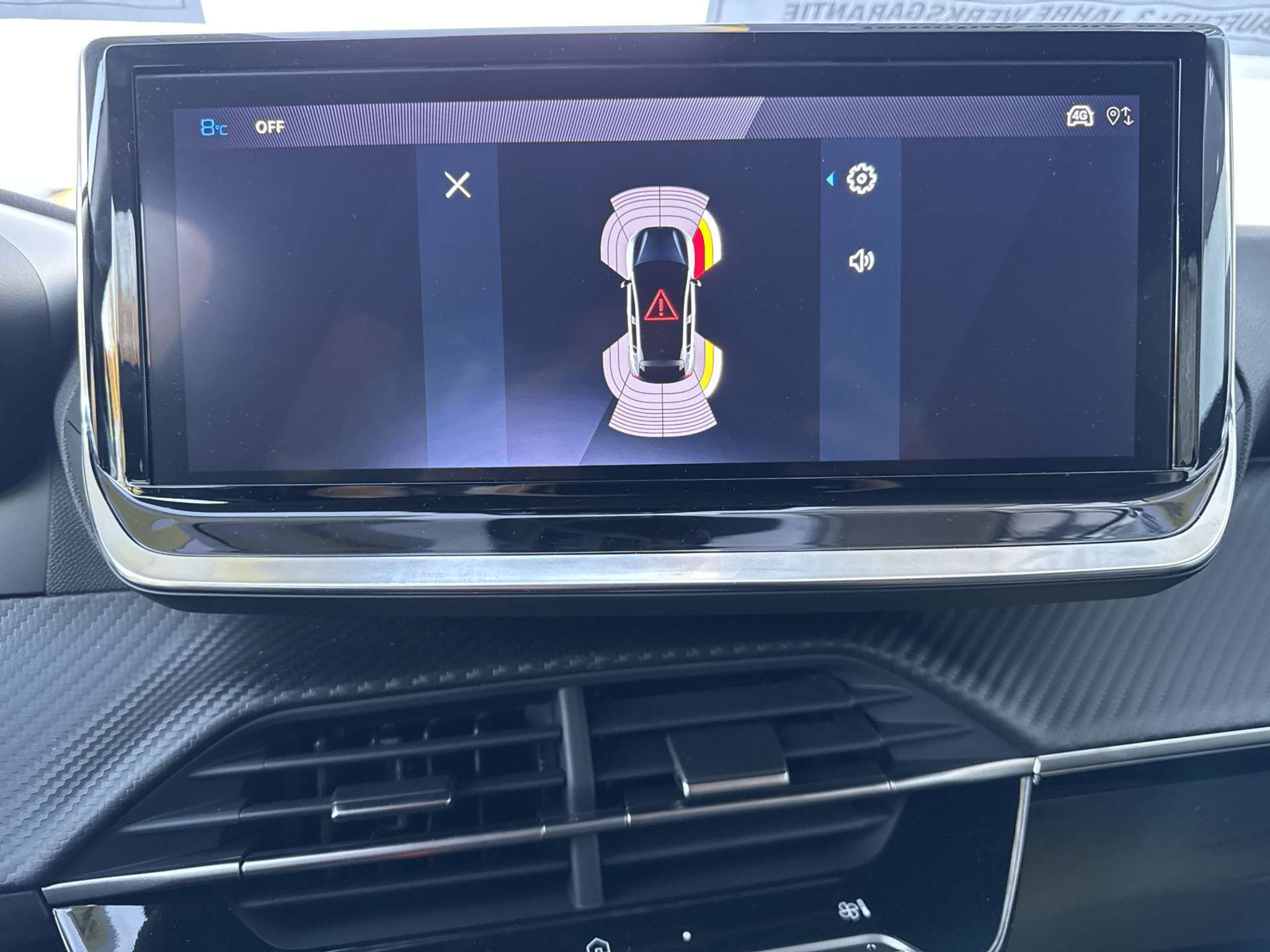 listing desktop thumbnail image 10