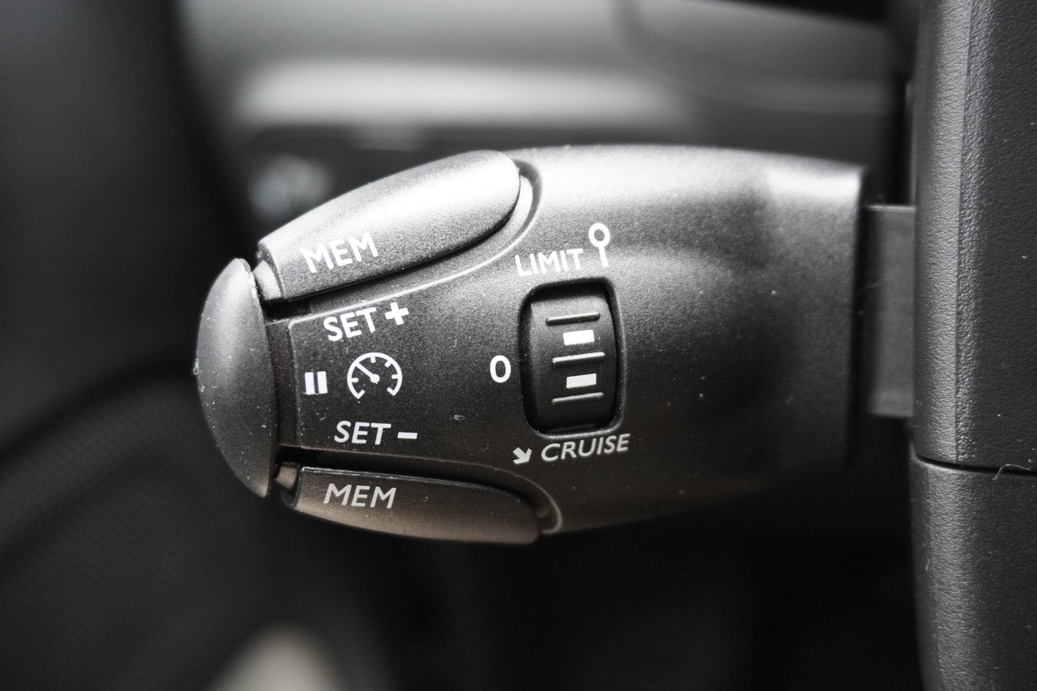 listing desktop thumbnail image 18