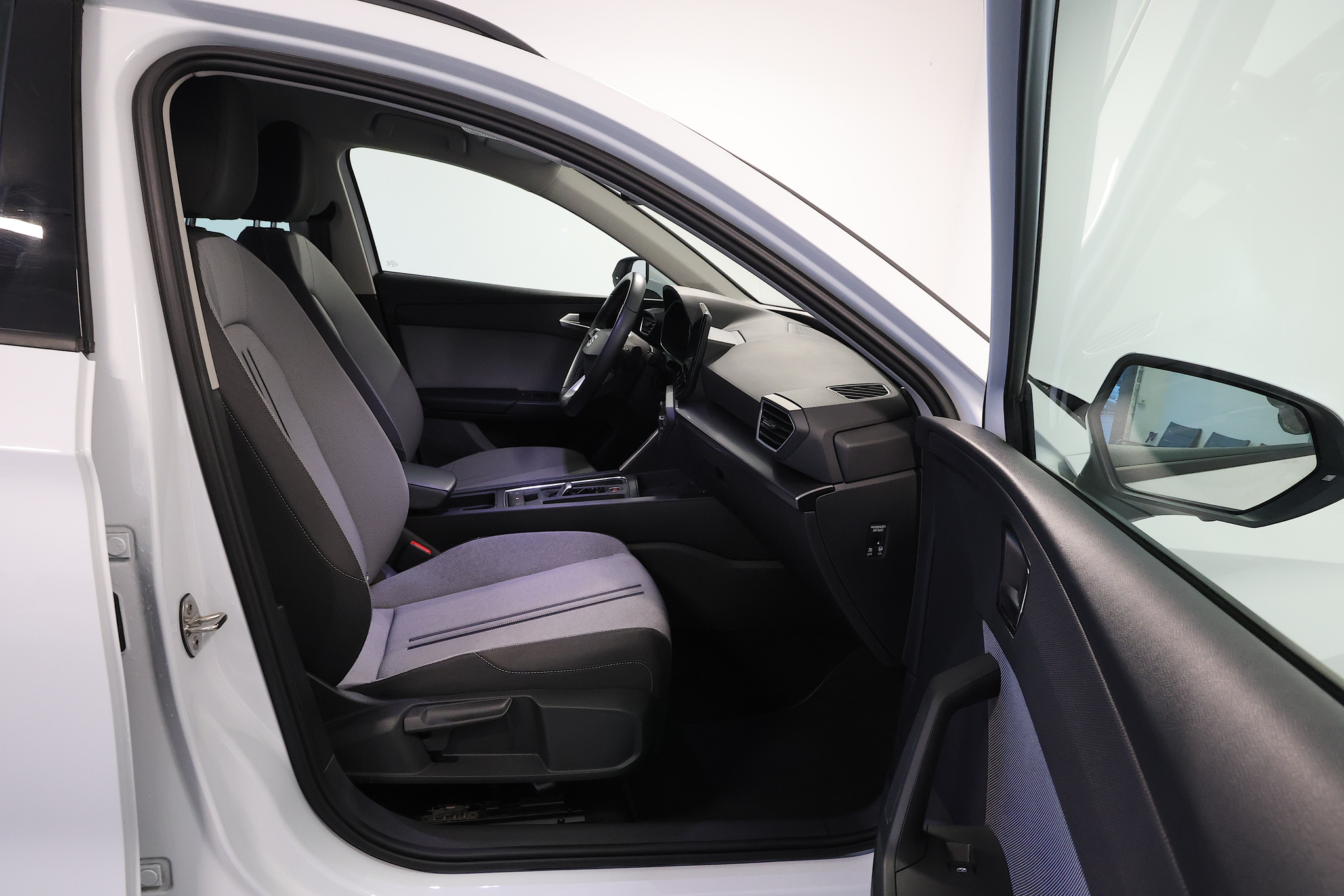 listing desktop thumbnail image 11