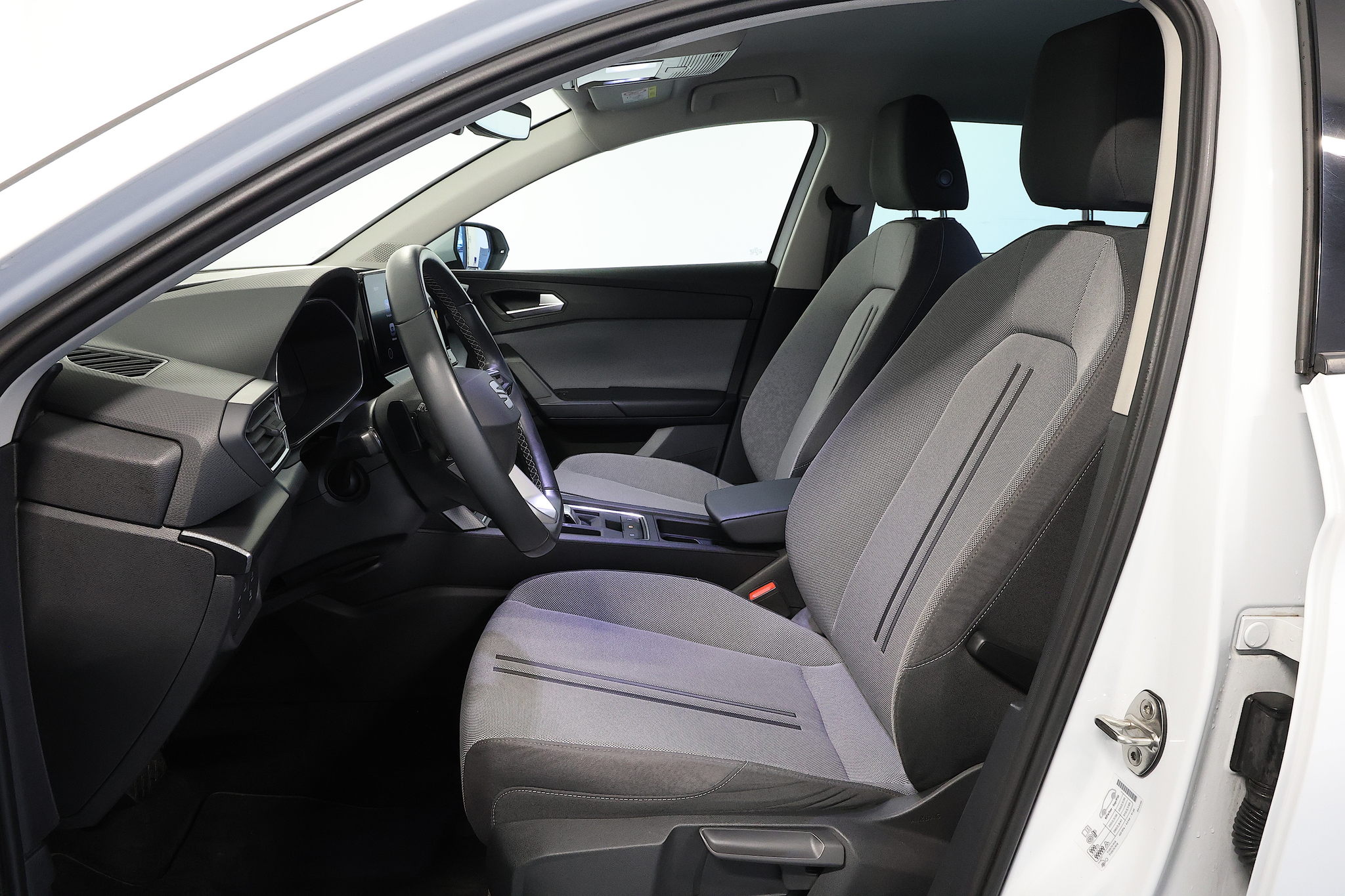 listing desktop thumbnail image 6