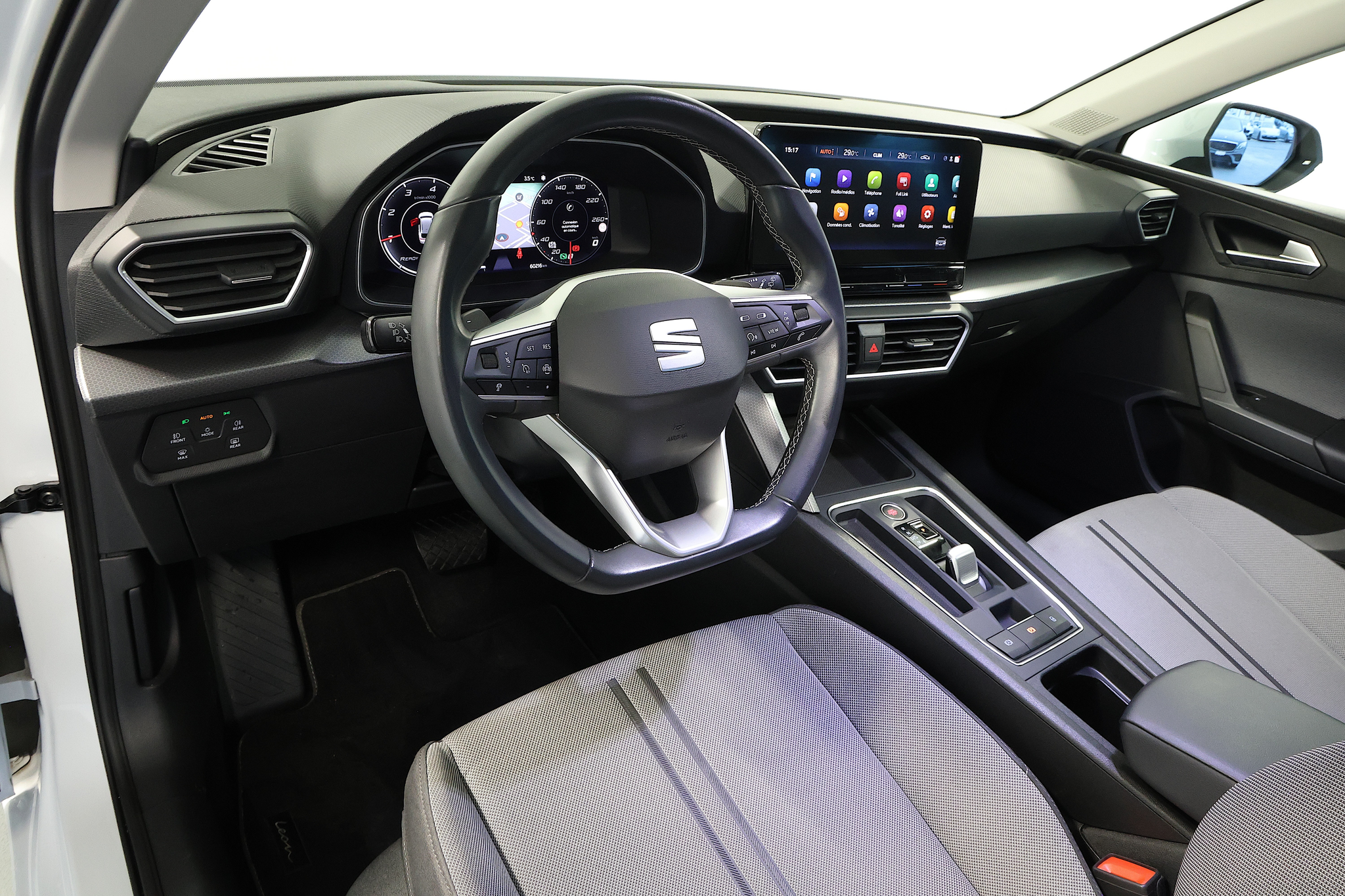 listing desktop thumbnail image 7