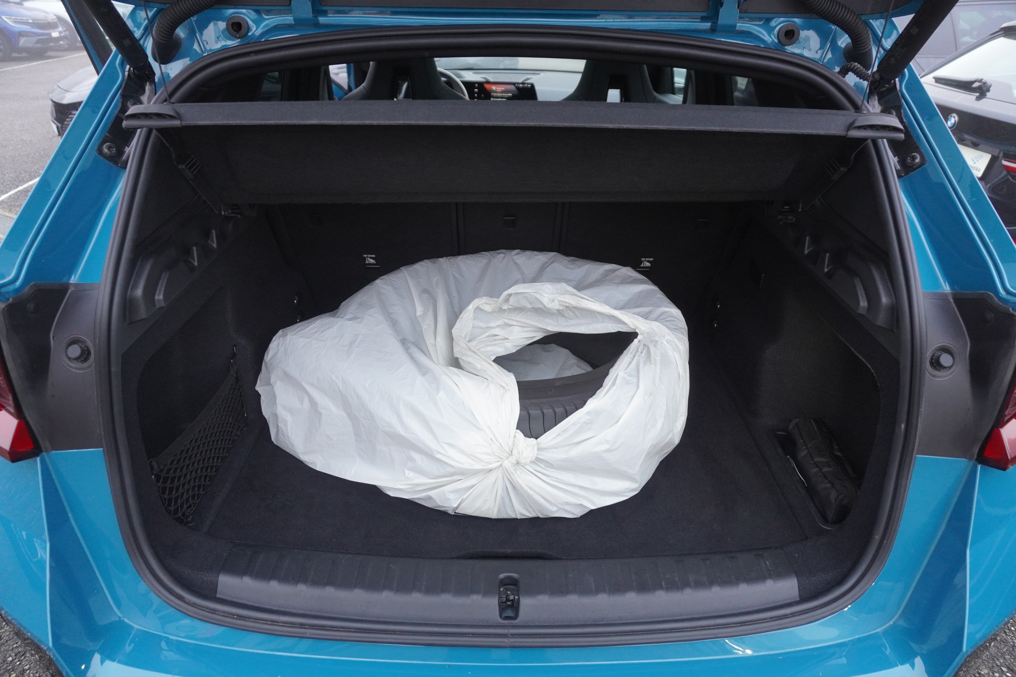 listing desktop thumbnail image 9