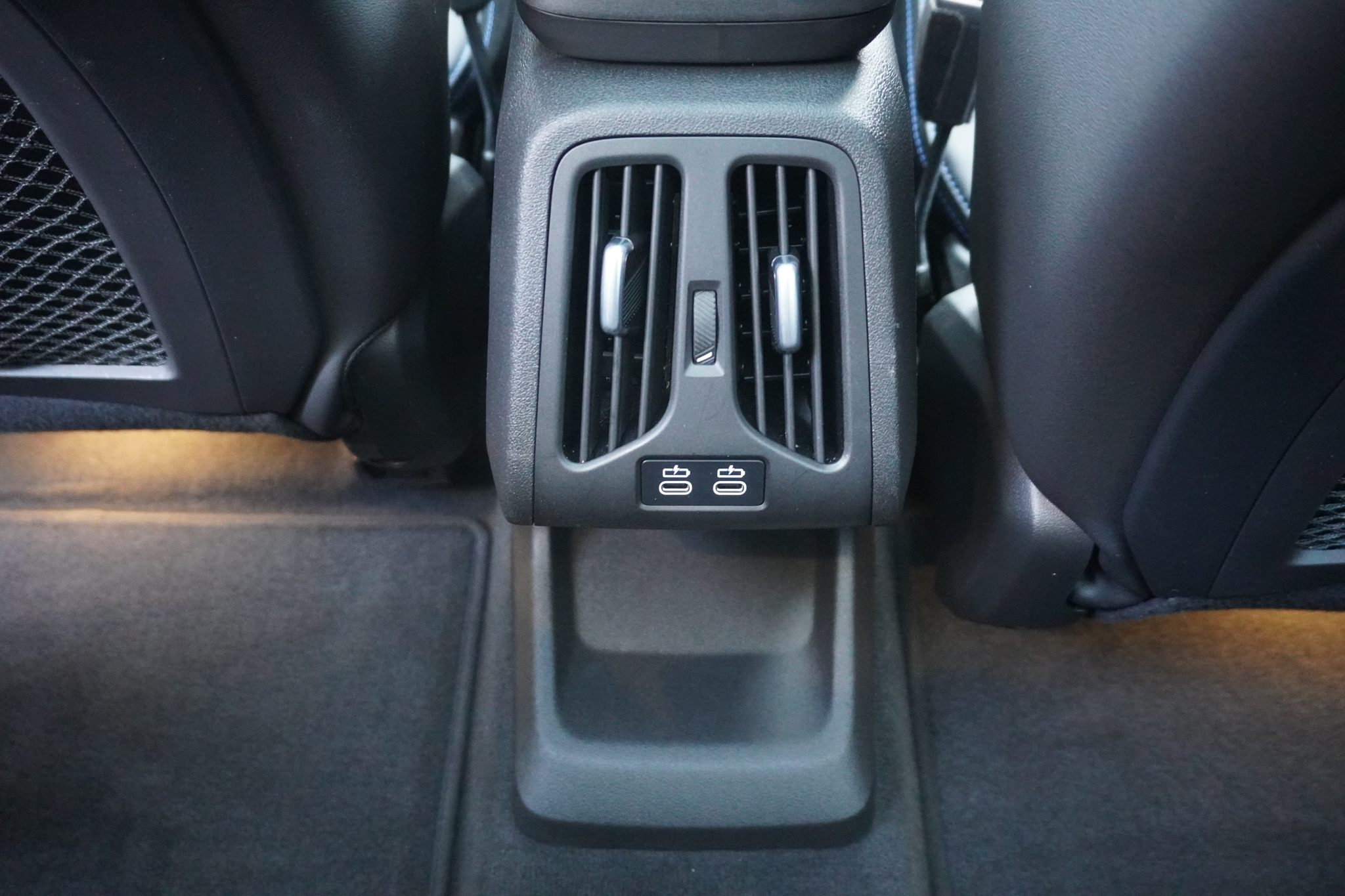 listing desktop thumbnail image 16