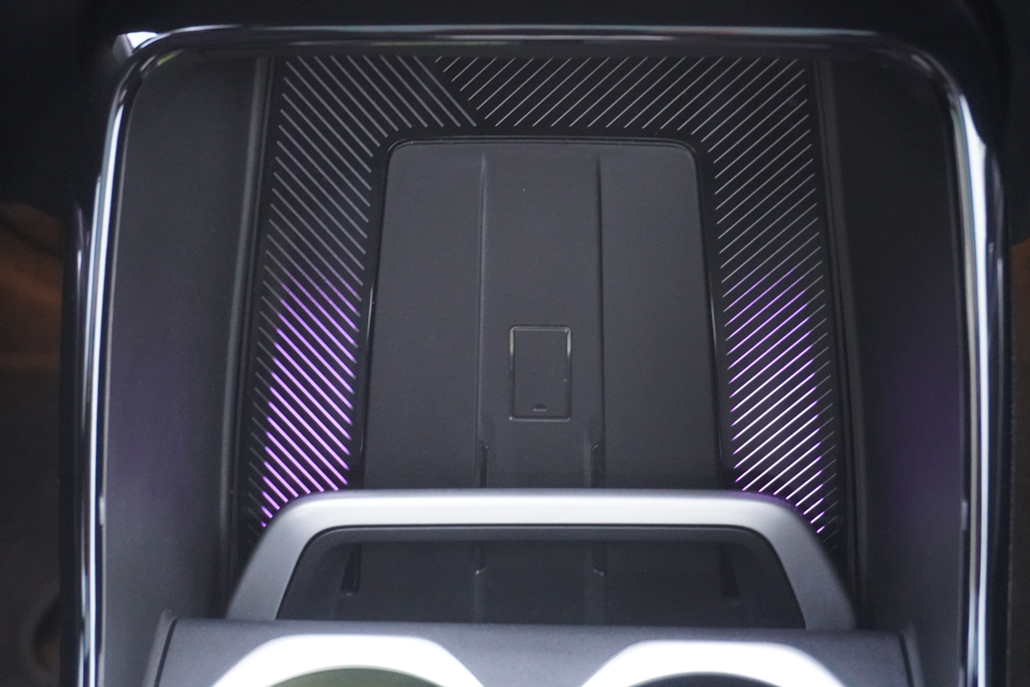 listing desktop thumbnail image 17