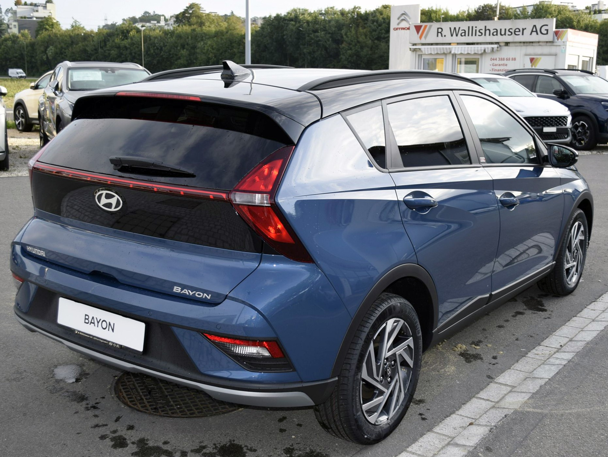 listing desktop thumbnail image 12