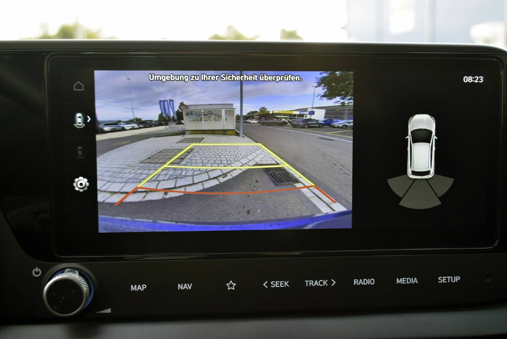 listing desktop thumbnail image 6