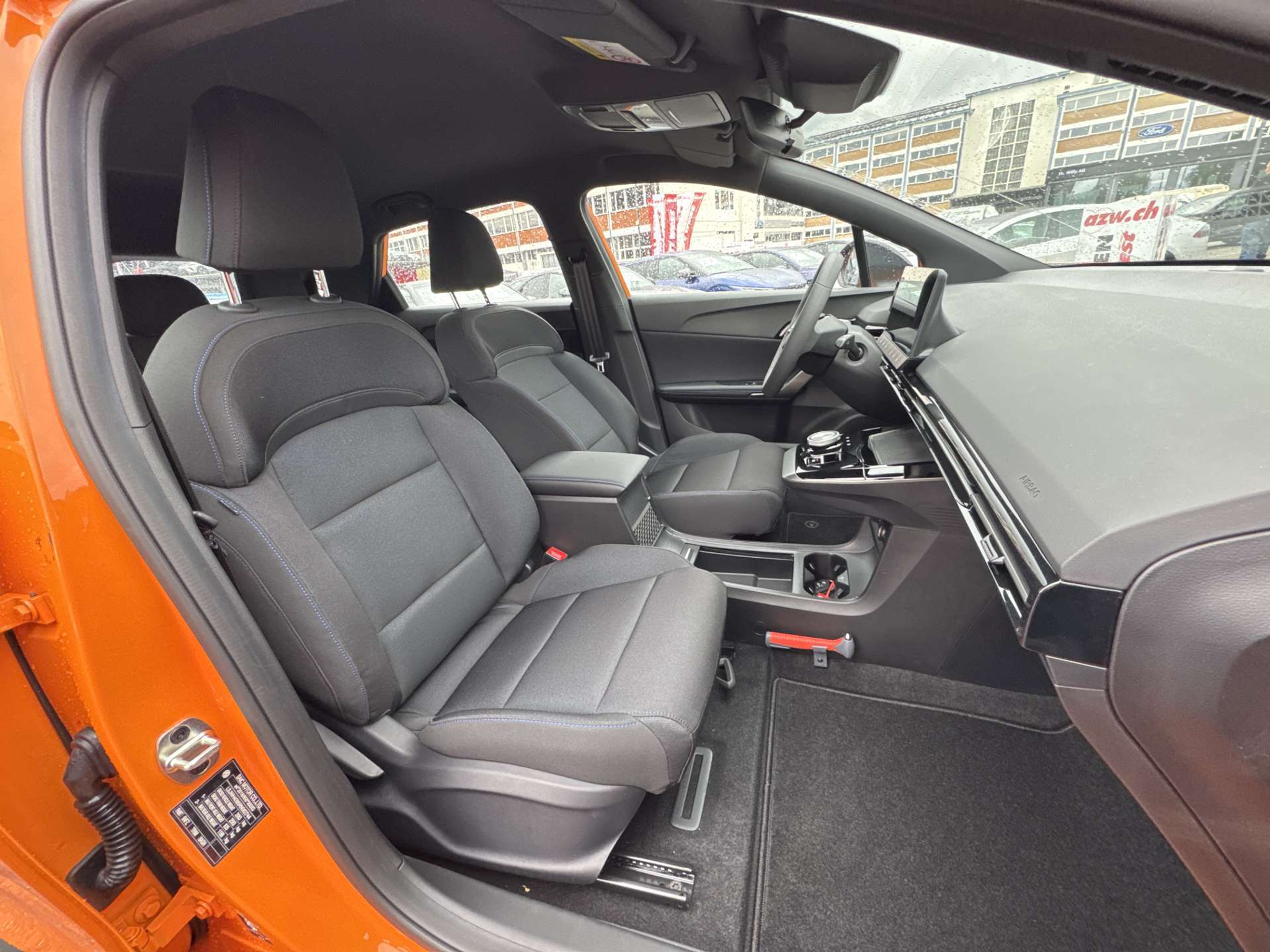 listing desktop thumbnail image 12