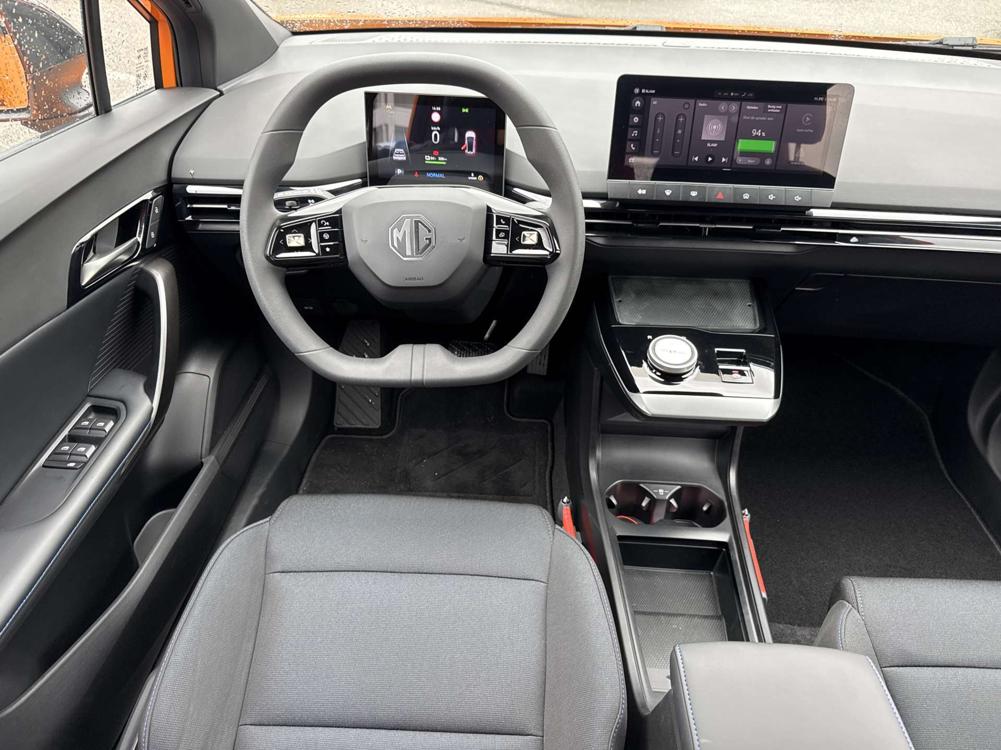 listing desktop thumbnail image 4