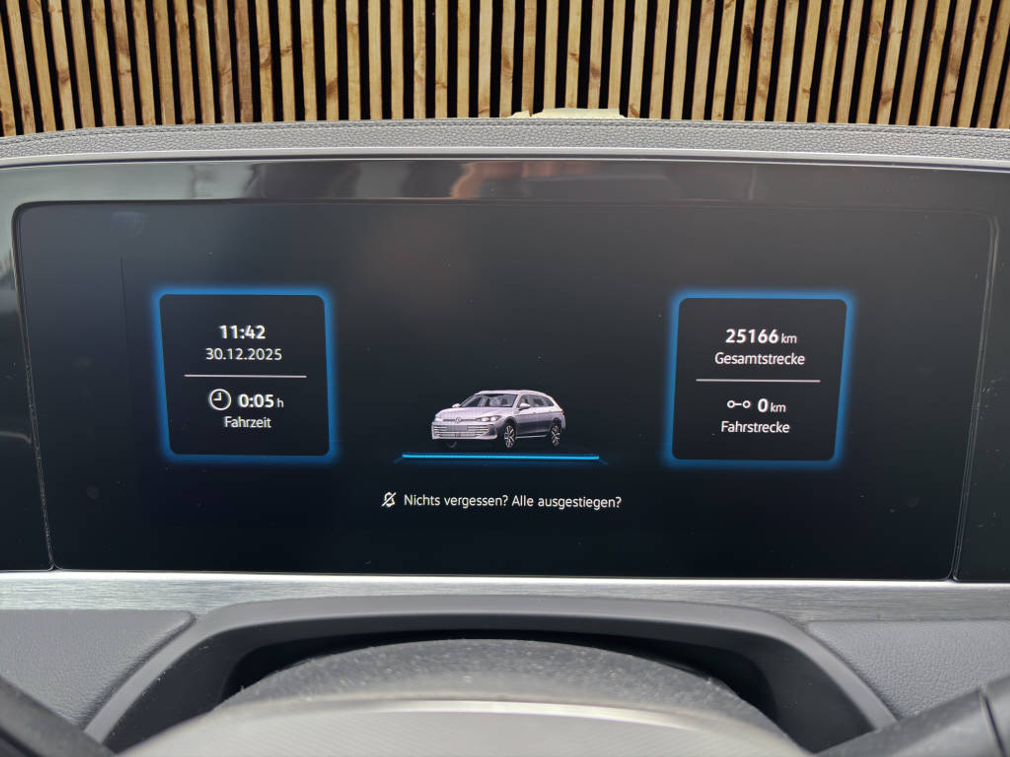 listing desktop thumbnail image 7