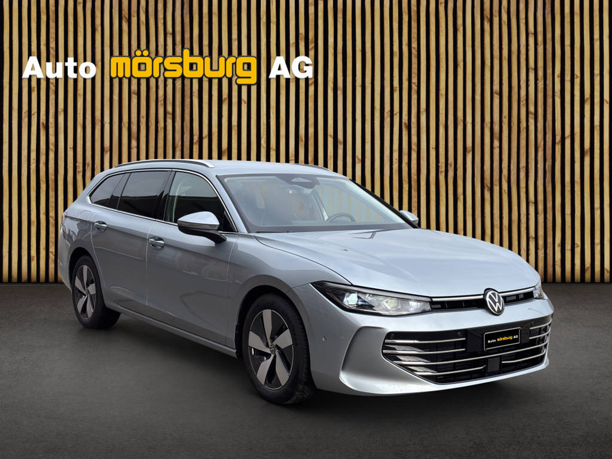 listing desktop thumbnail image 1