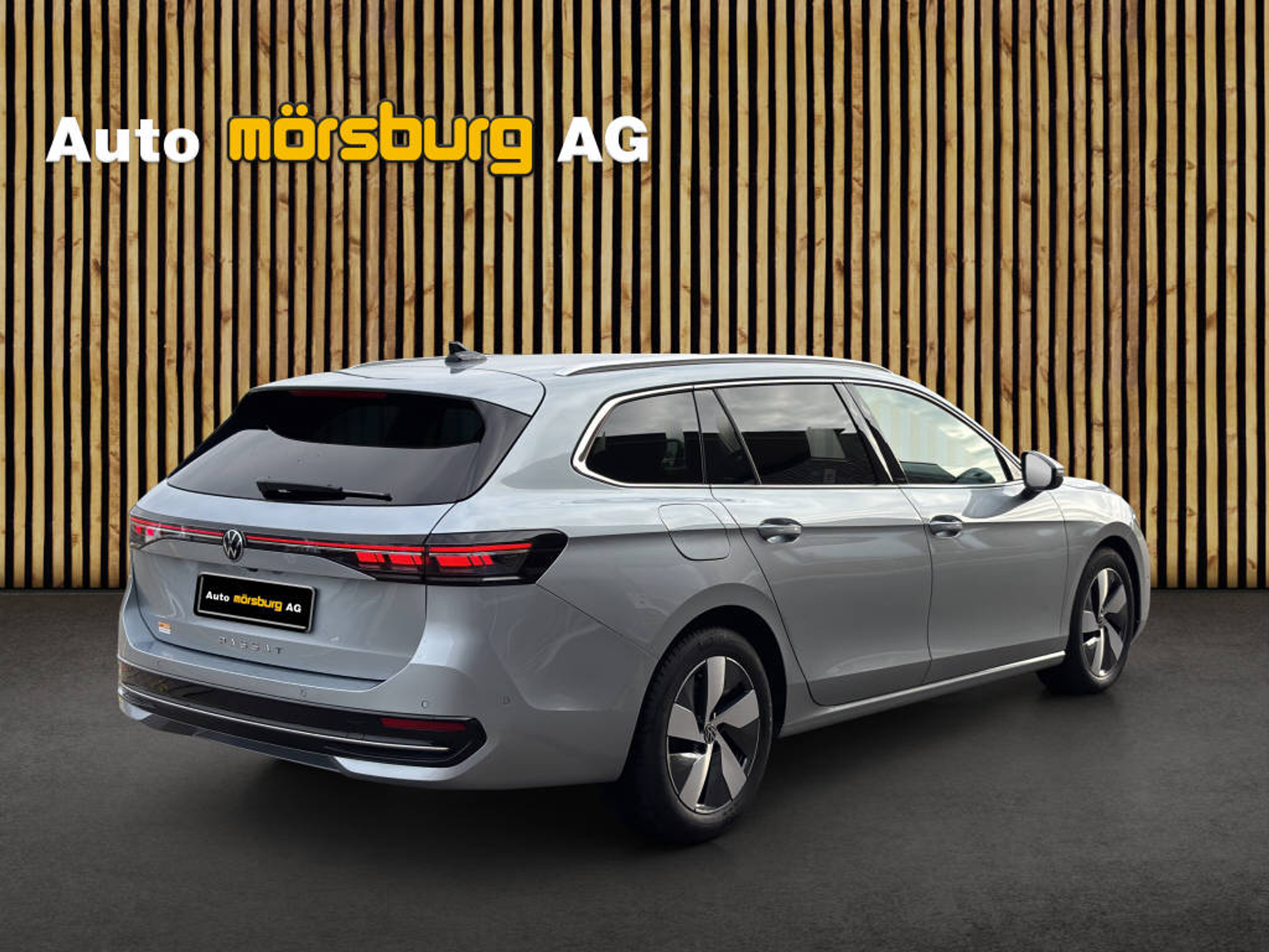 listing desktop thumbnail image 2