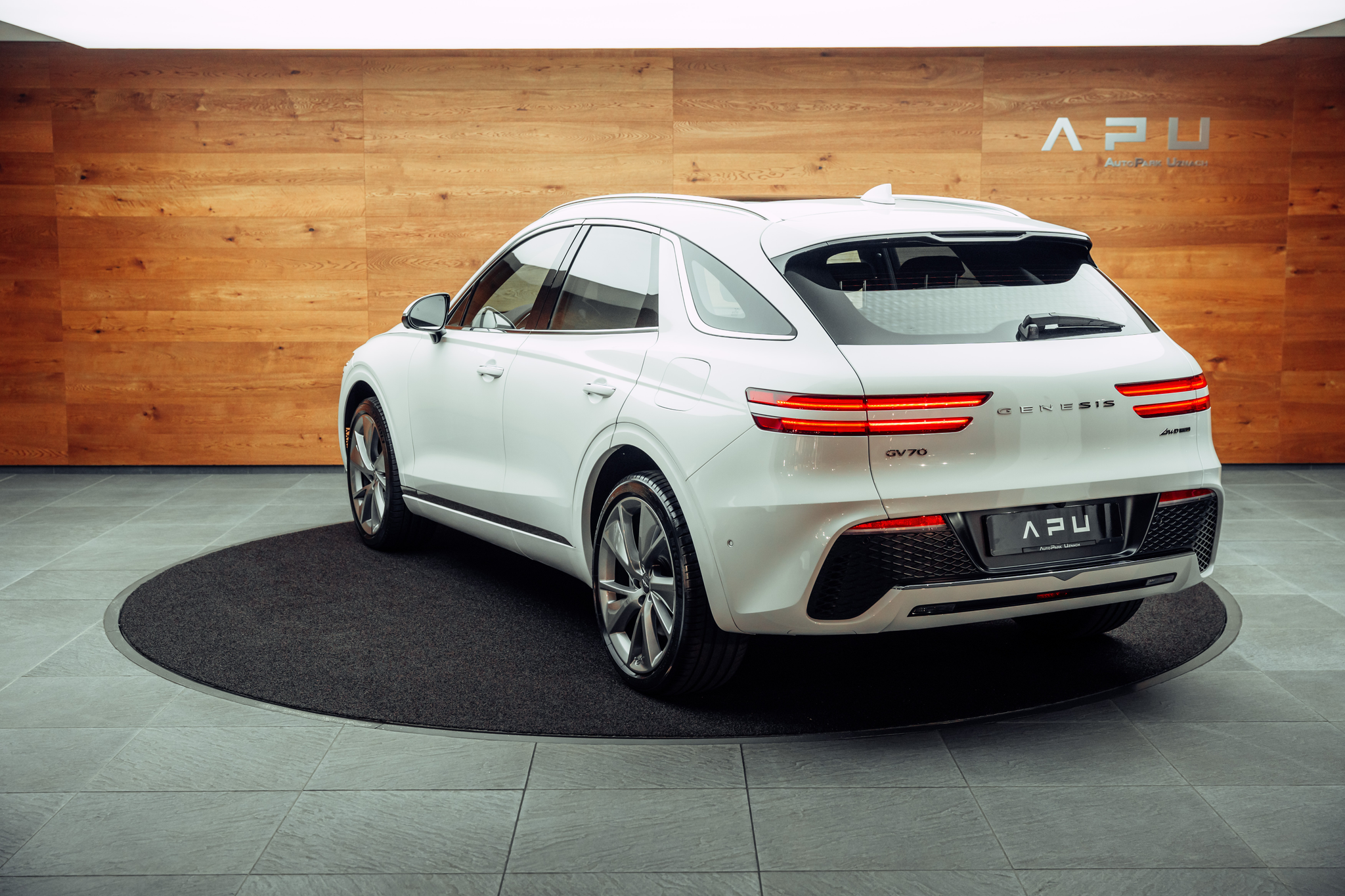 listing desktop thumbnail image 2