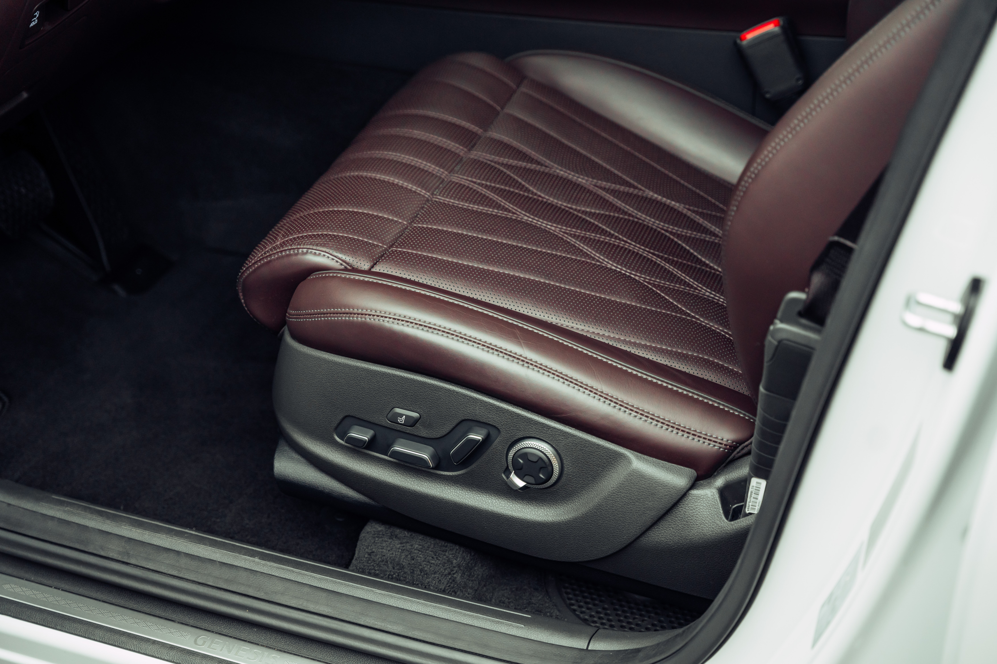 listing desktop thumbnail image 9