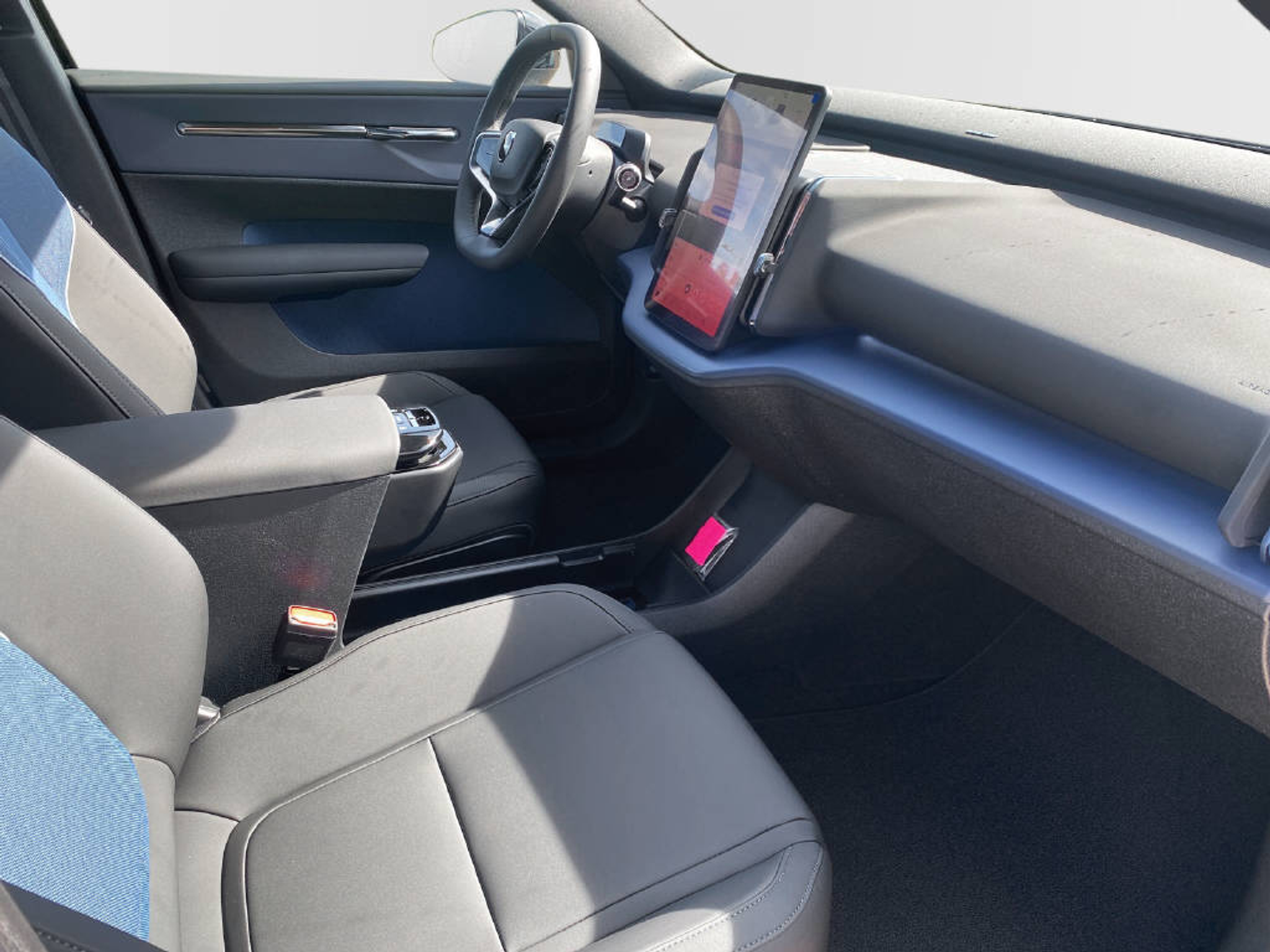 listing desktop thumbnail image 8