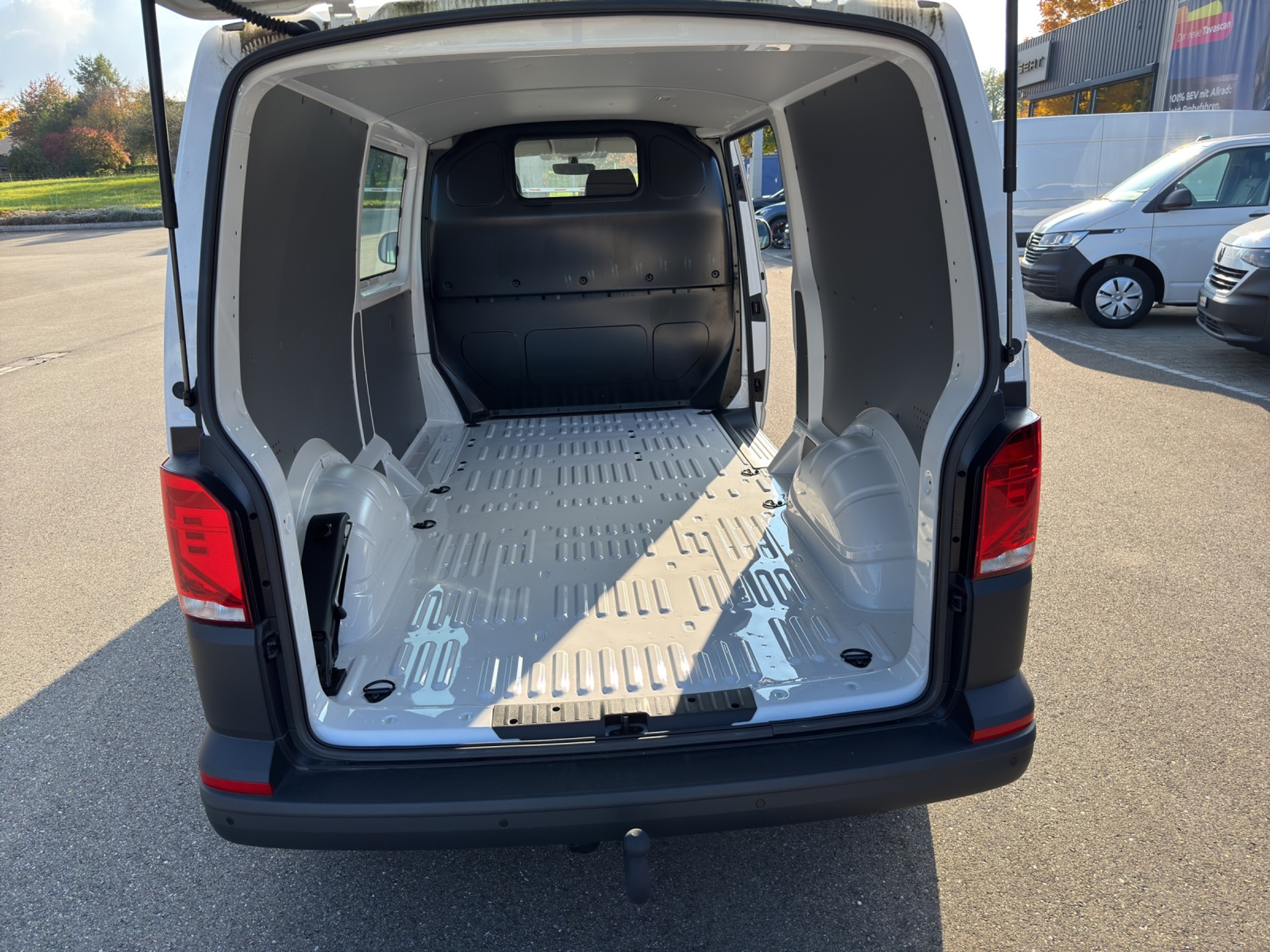 listing desktop thumbnail image 19