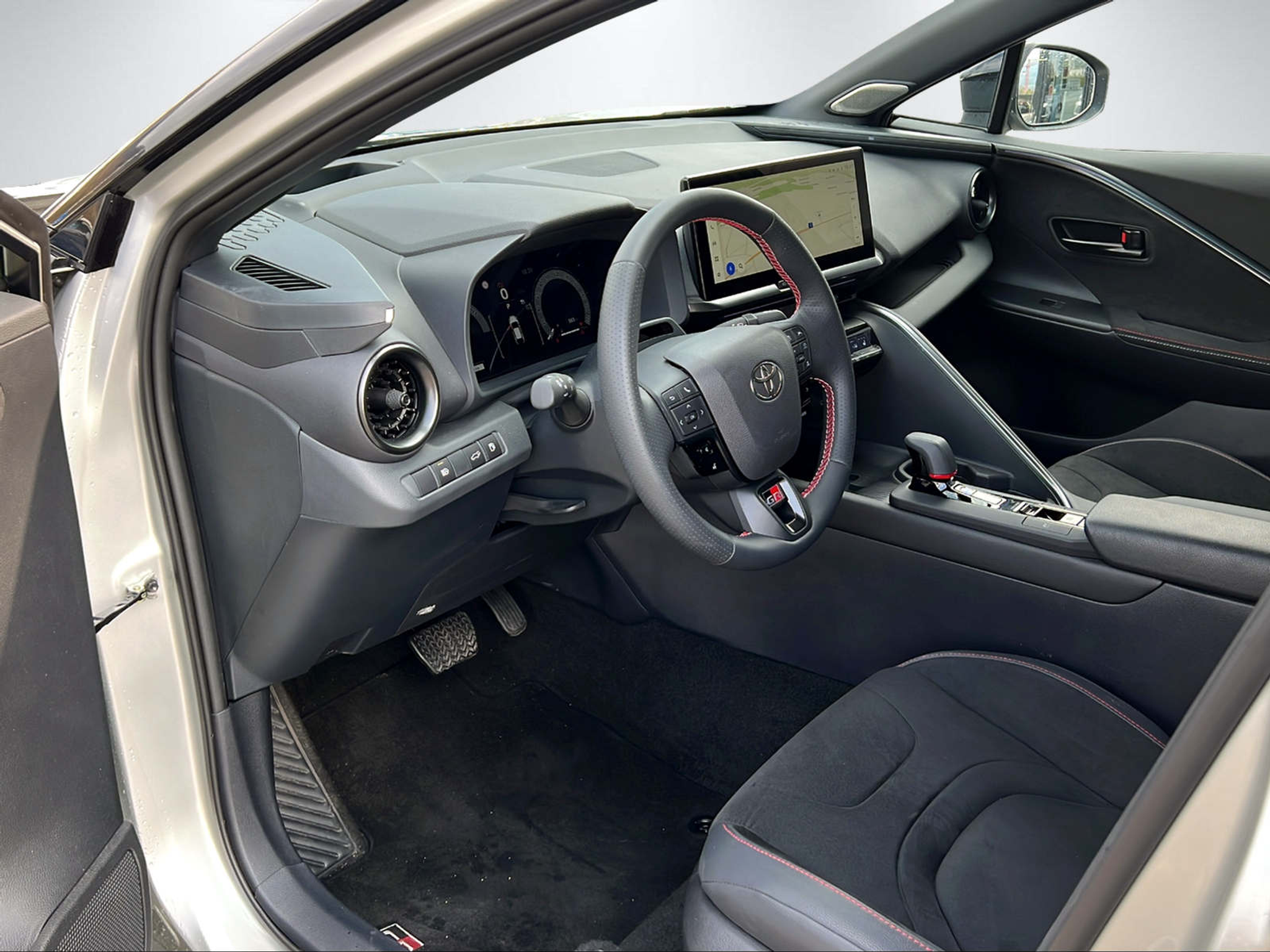 listing desktop thumbnail image 13