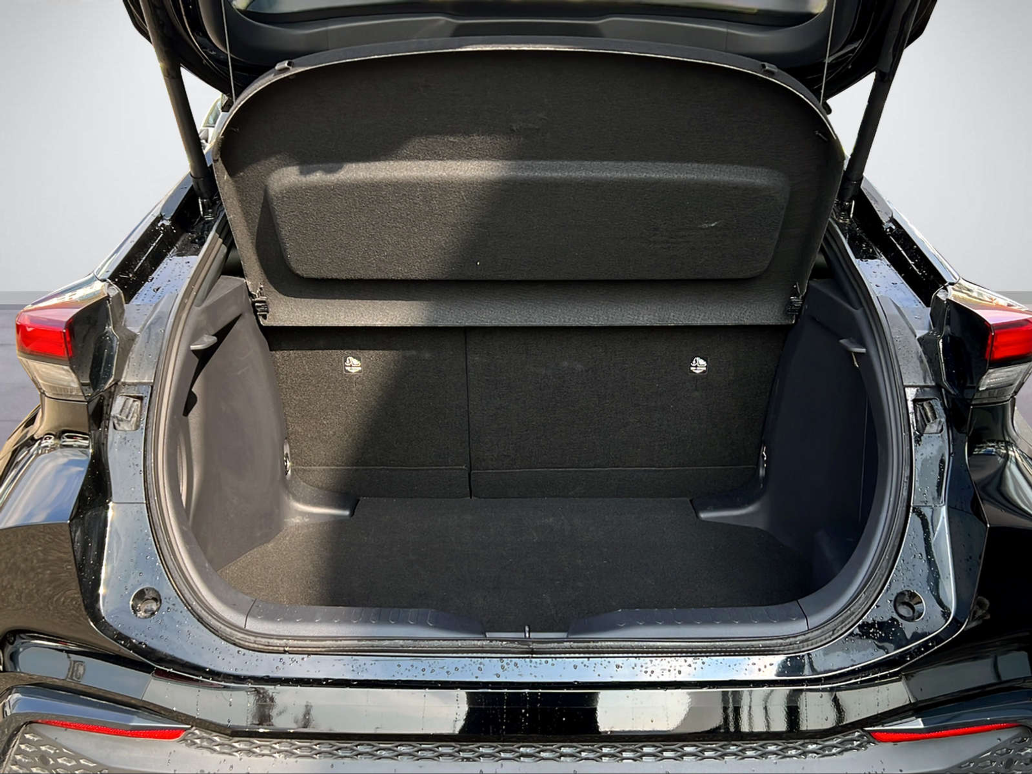 listing desktop thumbnail image 5