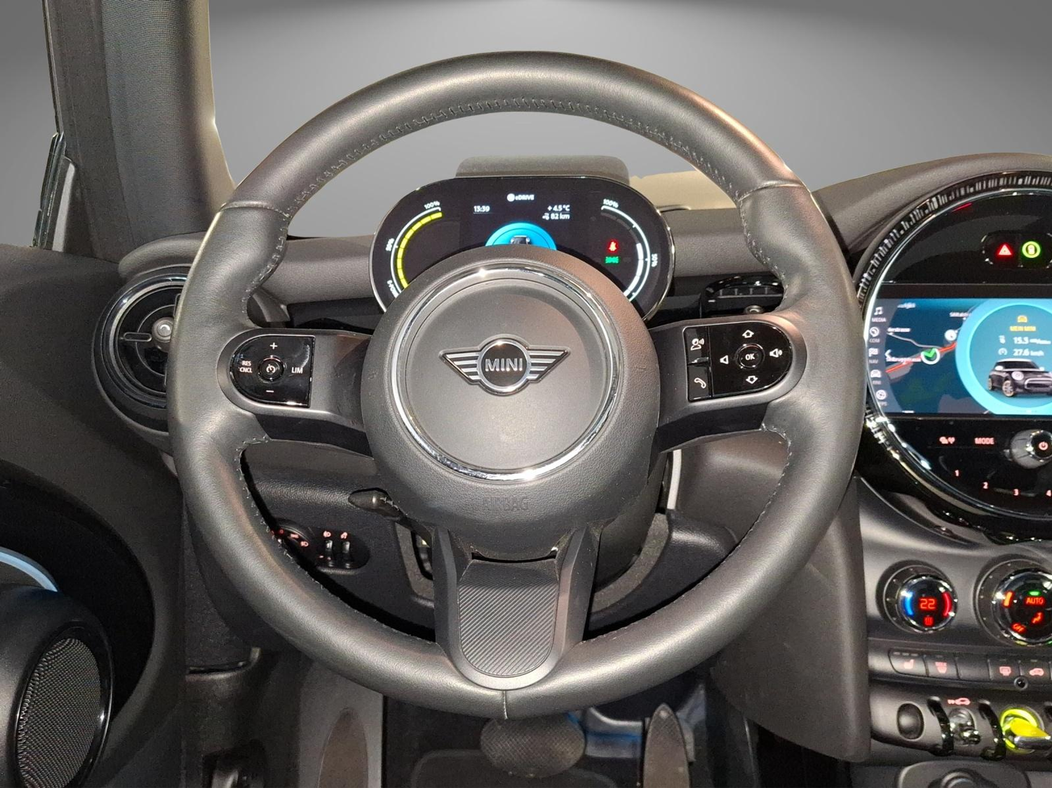 listing desktop thumbnail image 10