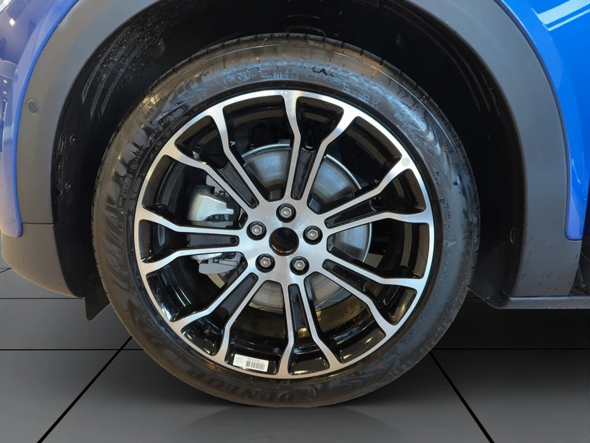 listing desktop thumbnail image 9