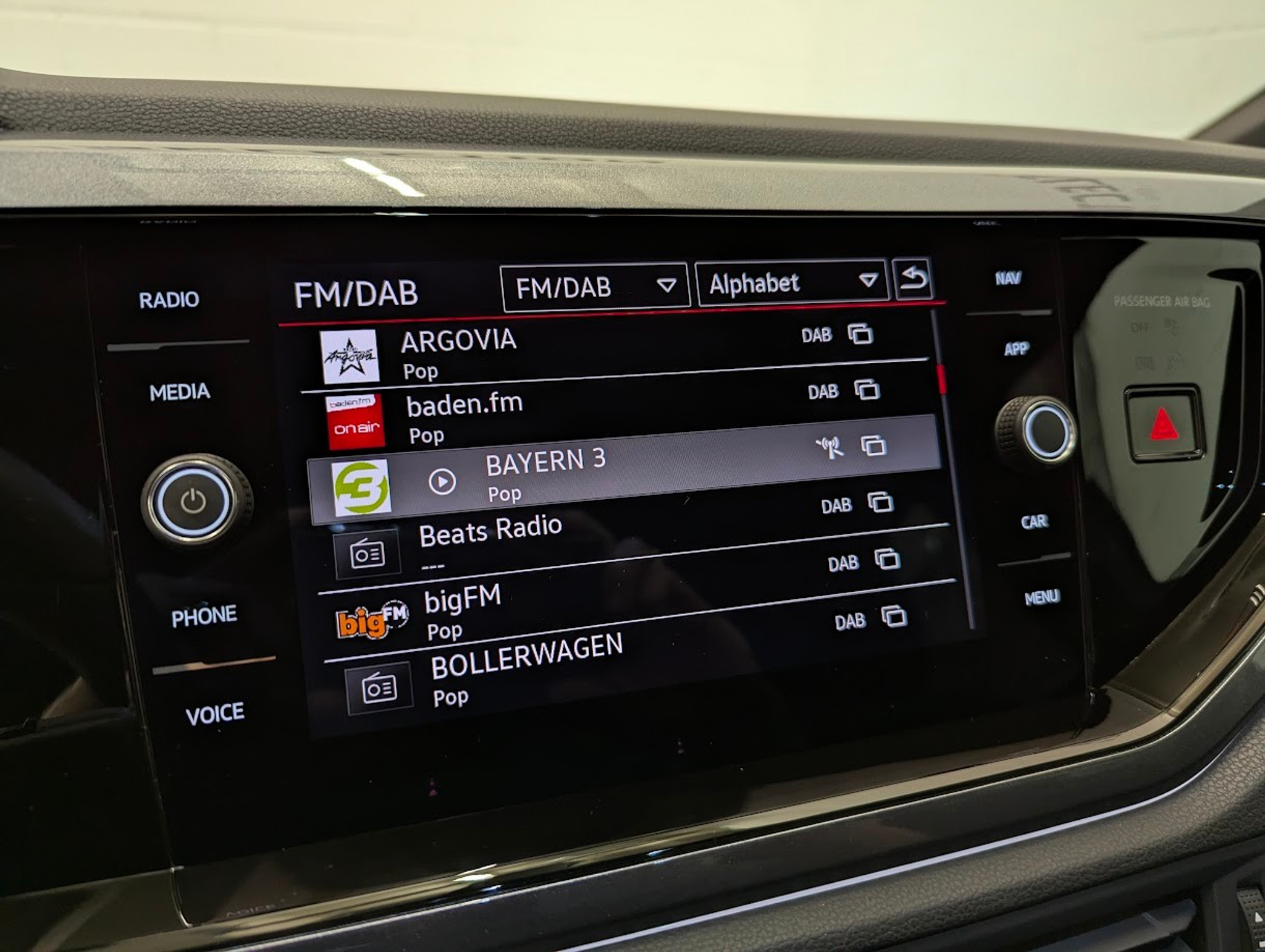 listing desktop thumbnail image 11