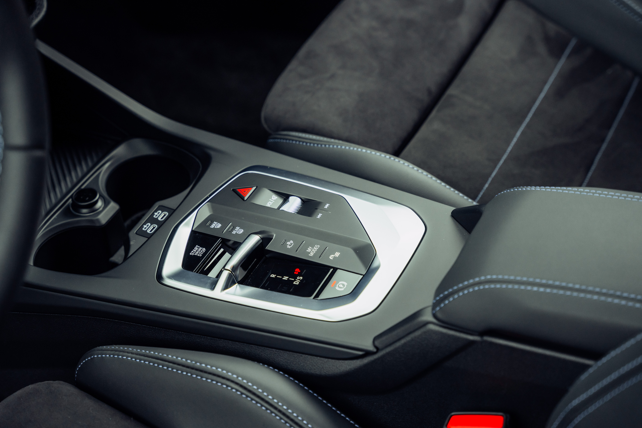 listing desktop thumbnail image 10