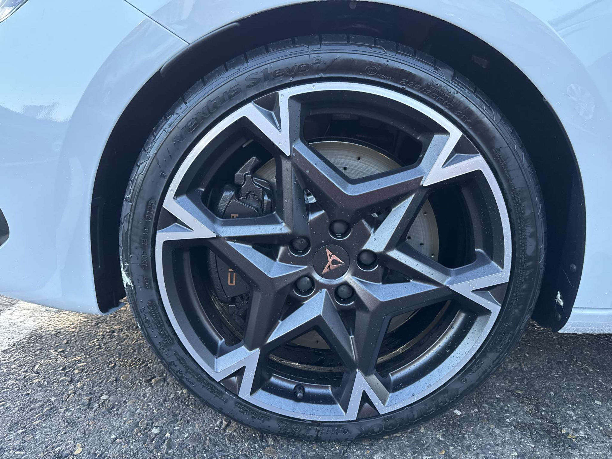 listing desktop thumbnail image 8