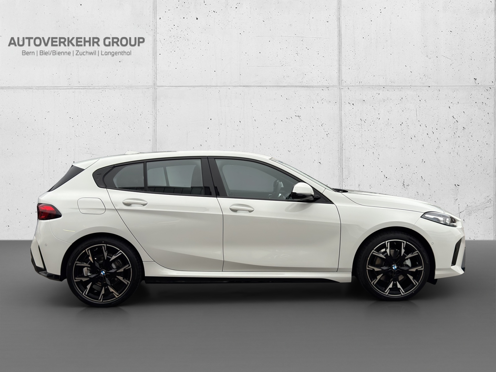 listing desktop thumbnail image 5